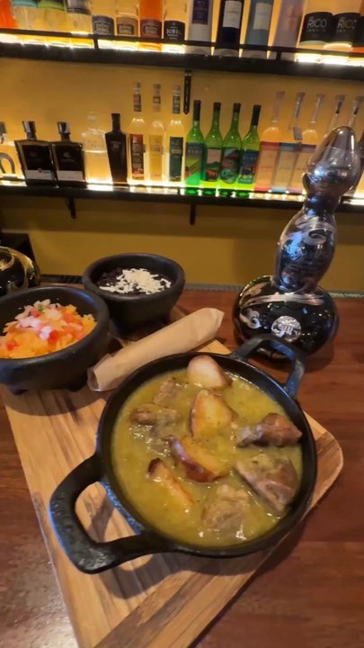 Komo's Cocina - Mexican Near Me - Long Beach, California