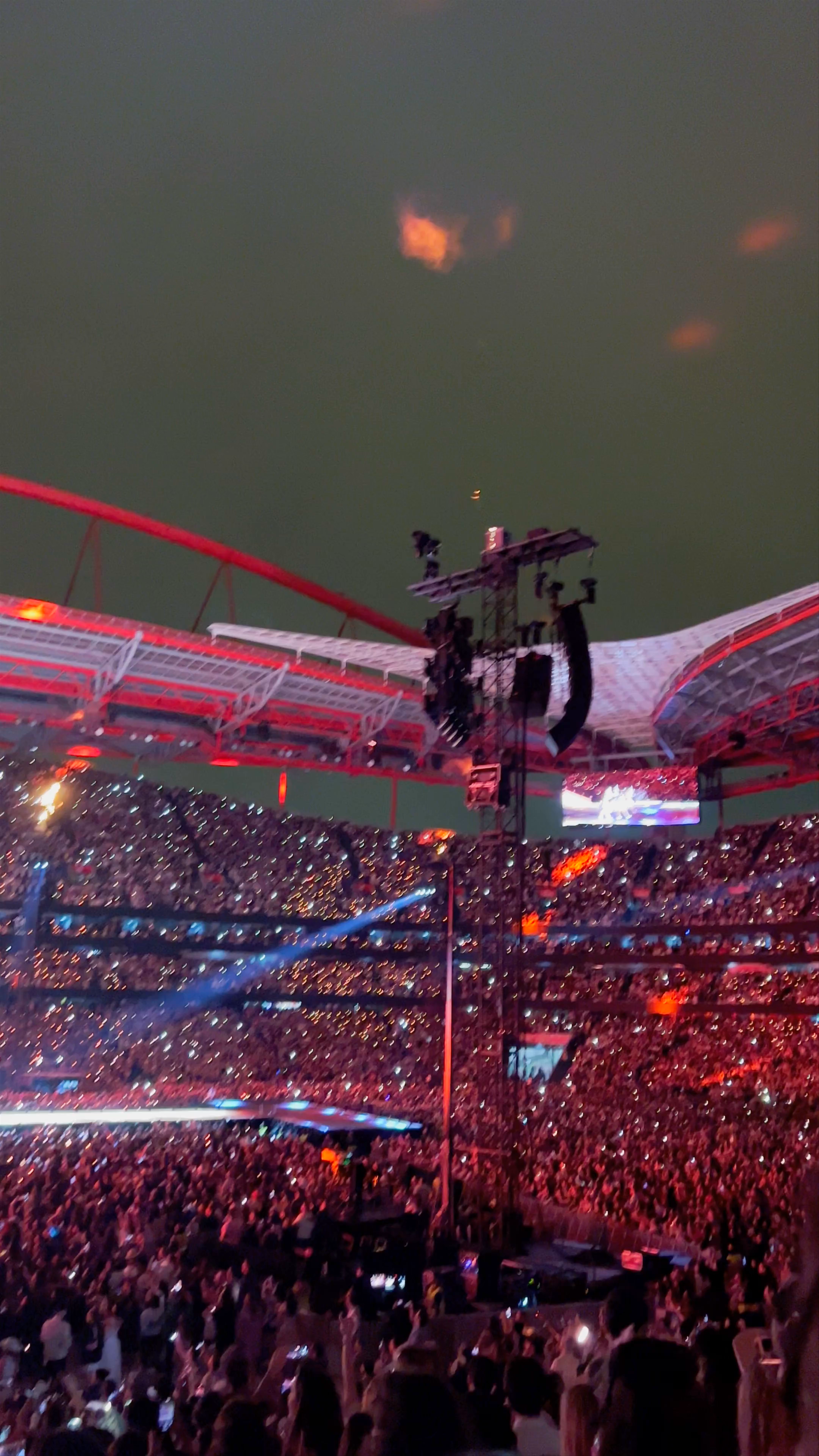Epic Night Concert at Estádio do Sport Lisboa e Benfica, Lisbon