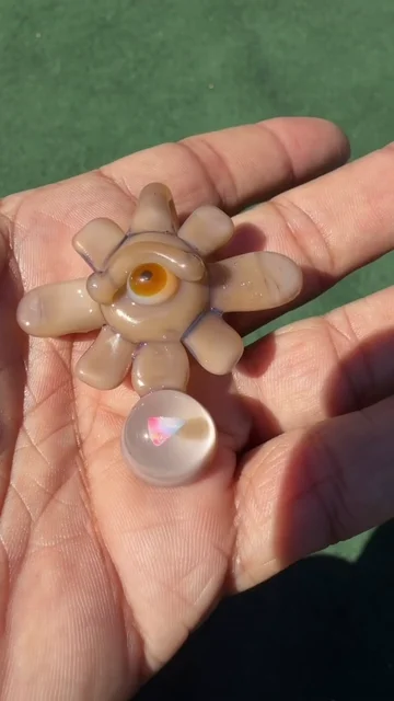 Preview pic of Slime Glass 710 “Nahui Ollin” Pendant