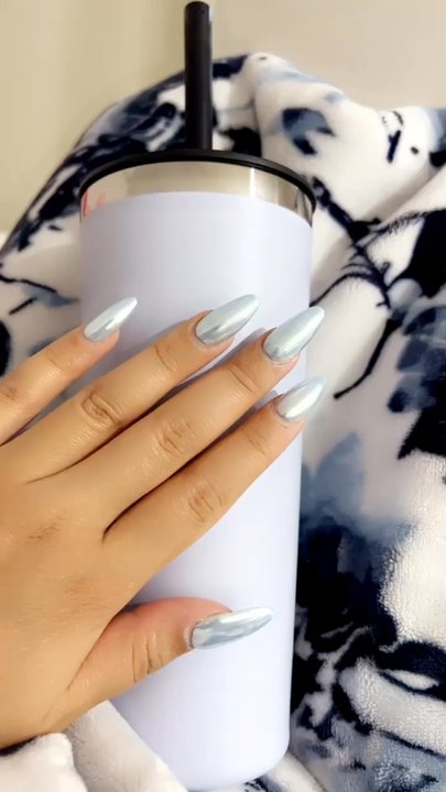Queen B Nails - This was taken about 3 weeks after and they still look great! - Nail Salons Near Me - Camas, Washington