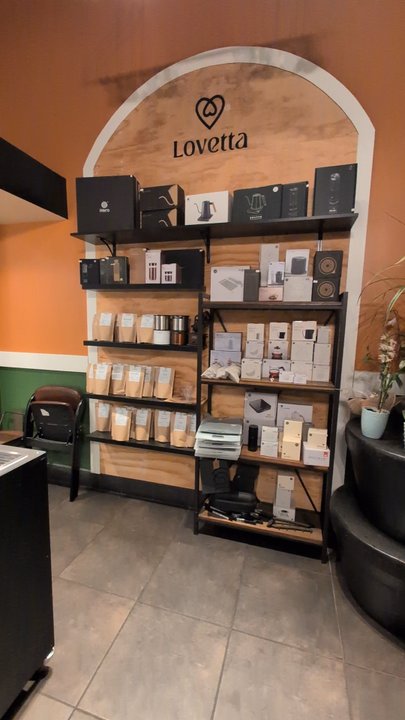 Lovetta Coffee - Slow pan of the front counter area - Coffee & Tea Near Me - Fullerton, California