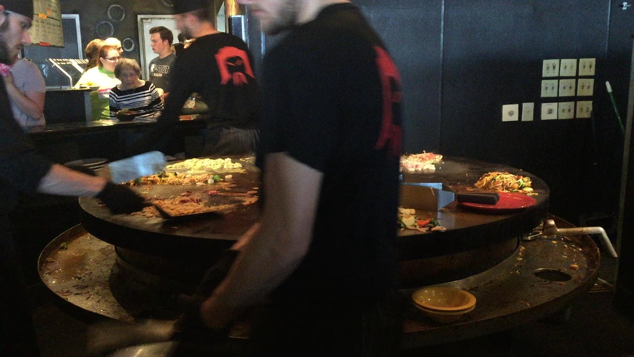 HuHot Mongolian Grill - Asian Fusion Near Me - Green Bay, Wisconsin