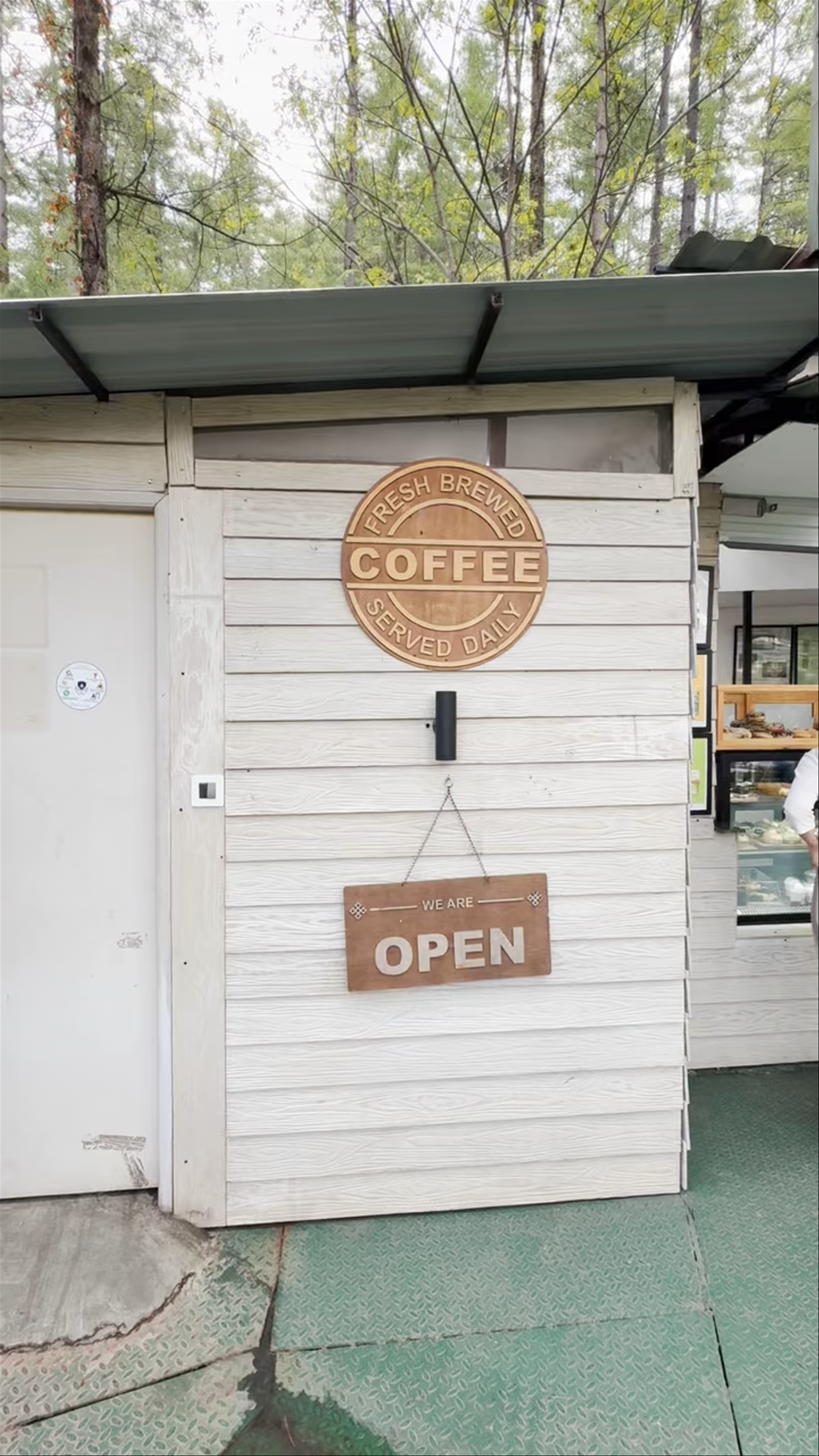 Shau Kiosk