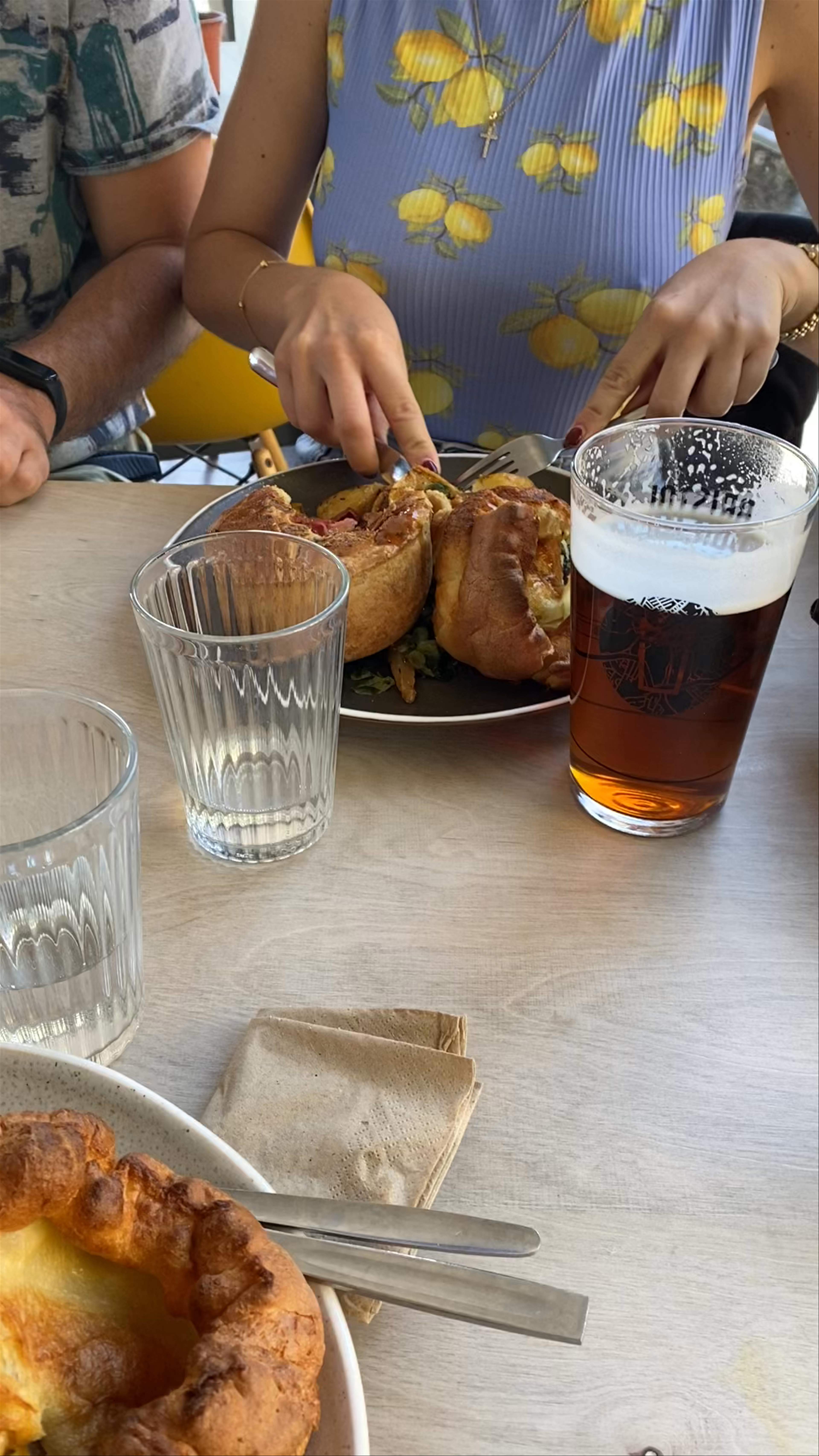 Cozy Pub Lunch with Yorkshire Puddings at Grain Barge, Bristol