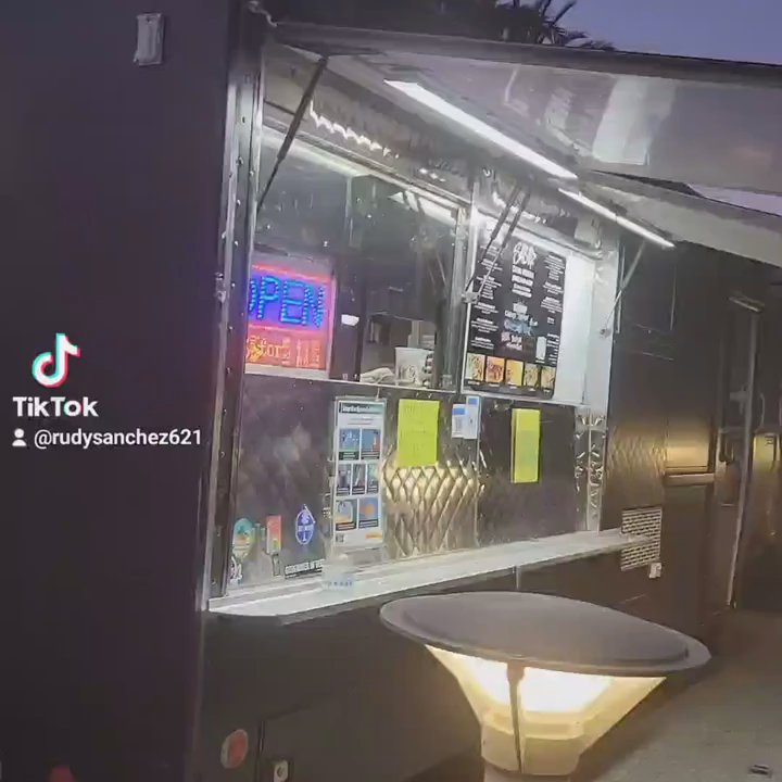 Sabor Cocina Moderna - Working on the weekend - Food Trucks Near Me - Laguna Beach, California
