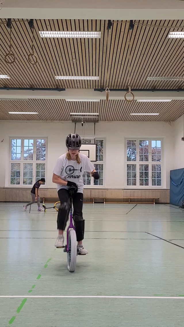 riu set: 90 flip kneebounce down???