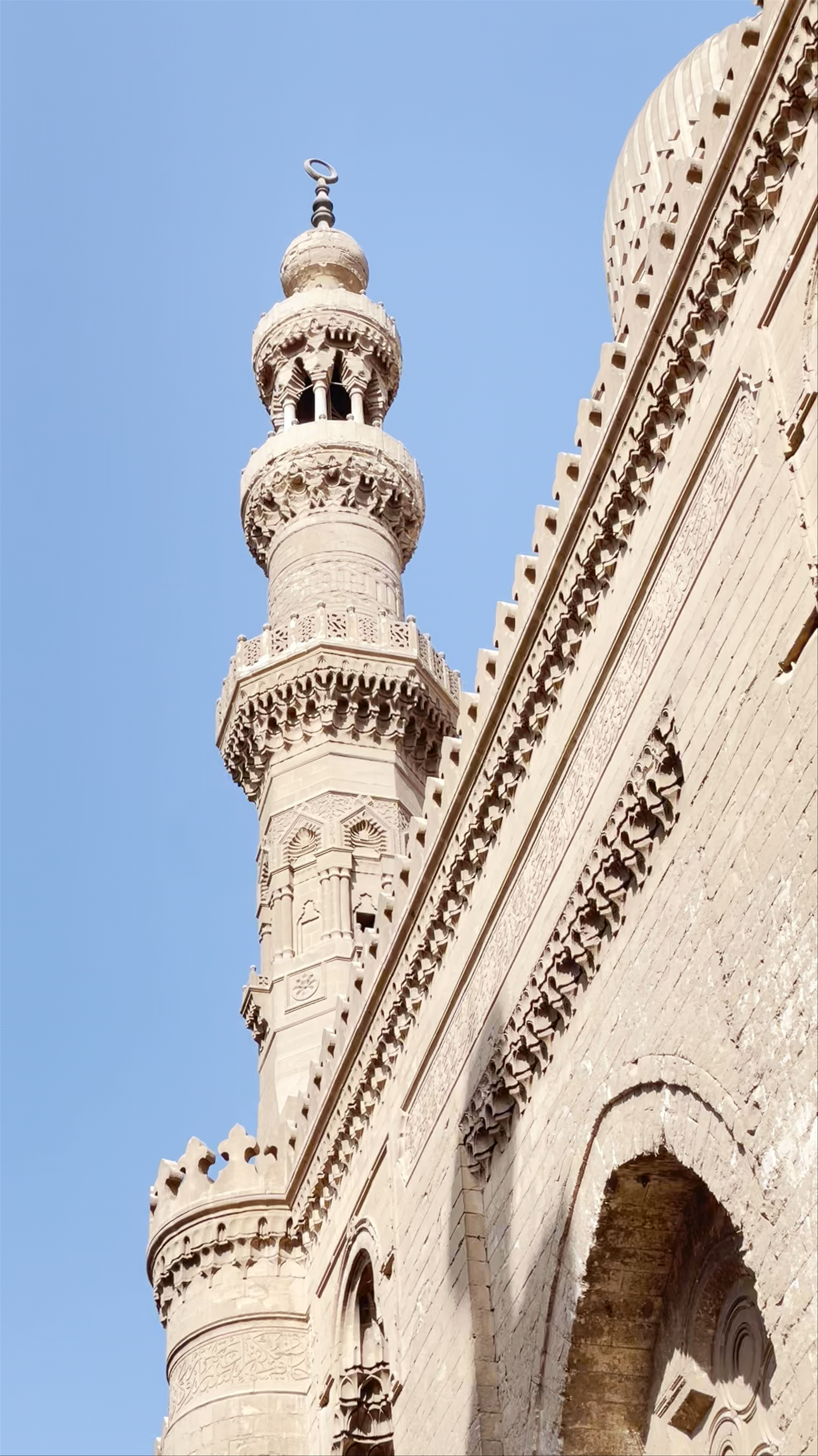Al-Rifa'i Mosque: Majestic Islamic Heritage in Cairo