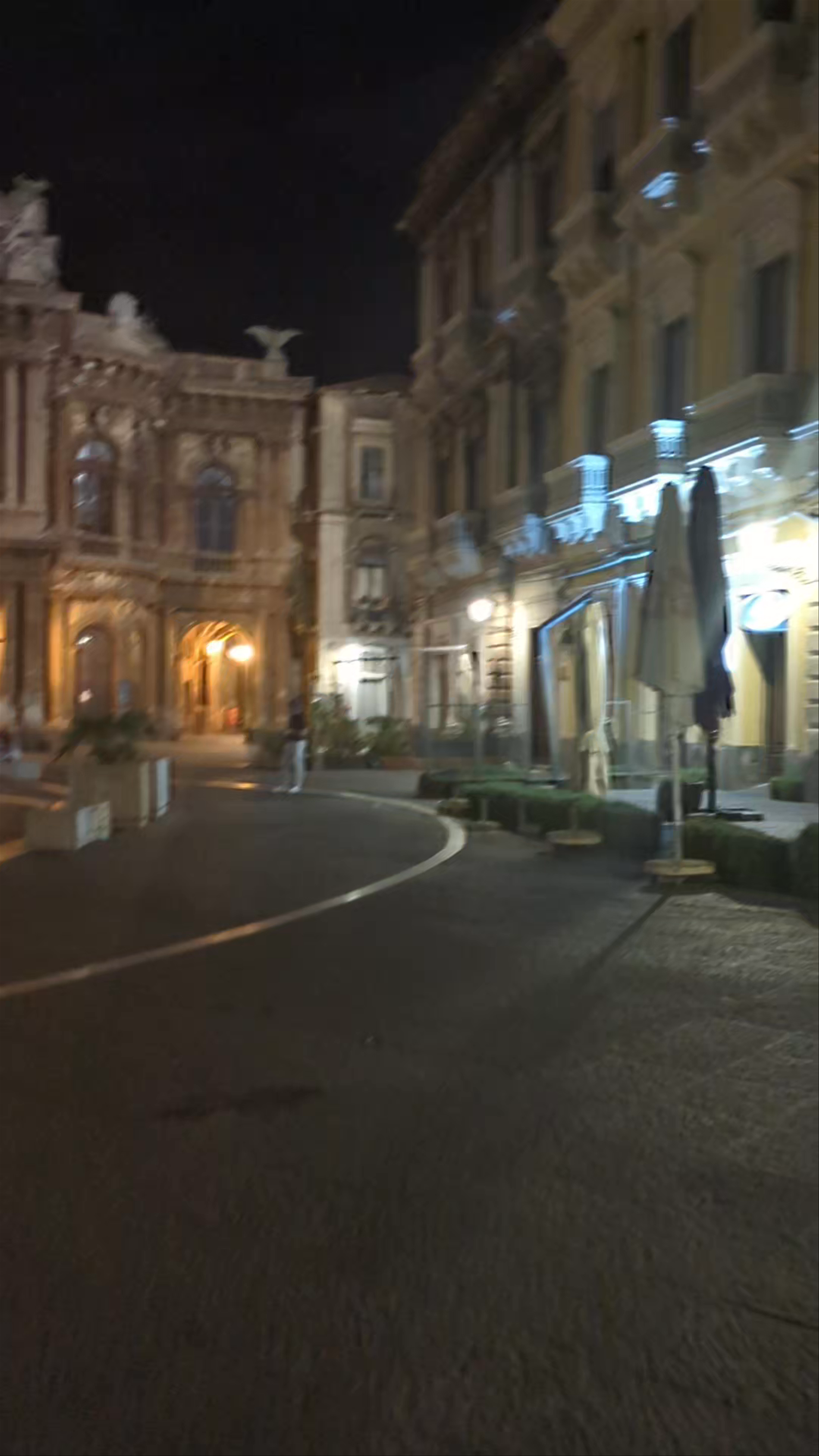 Piazza Vincenzo Bellini: Night Stroll through Baroque Splendor in Catania