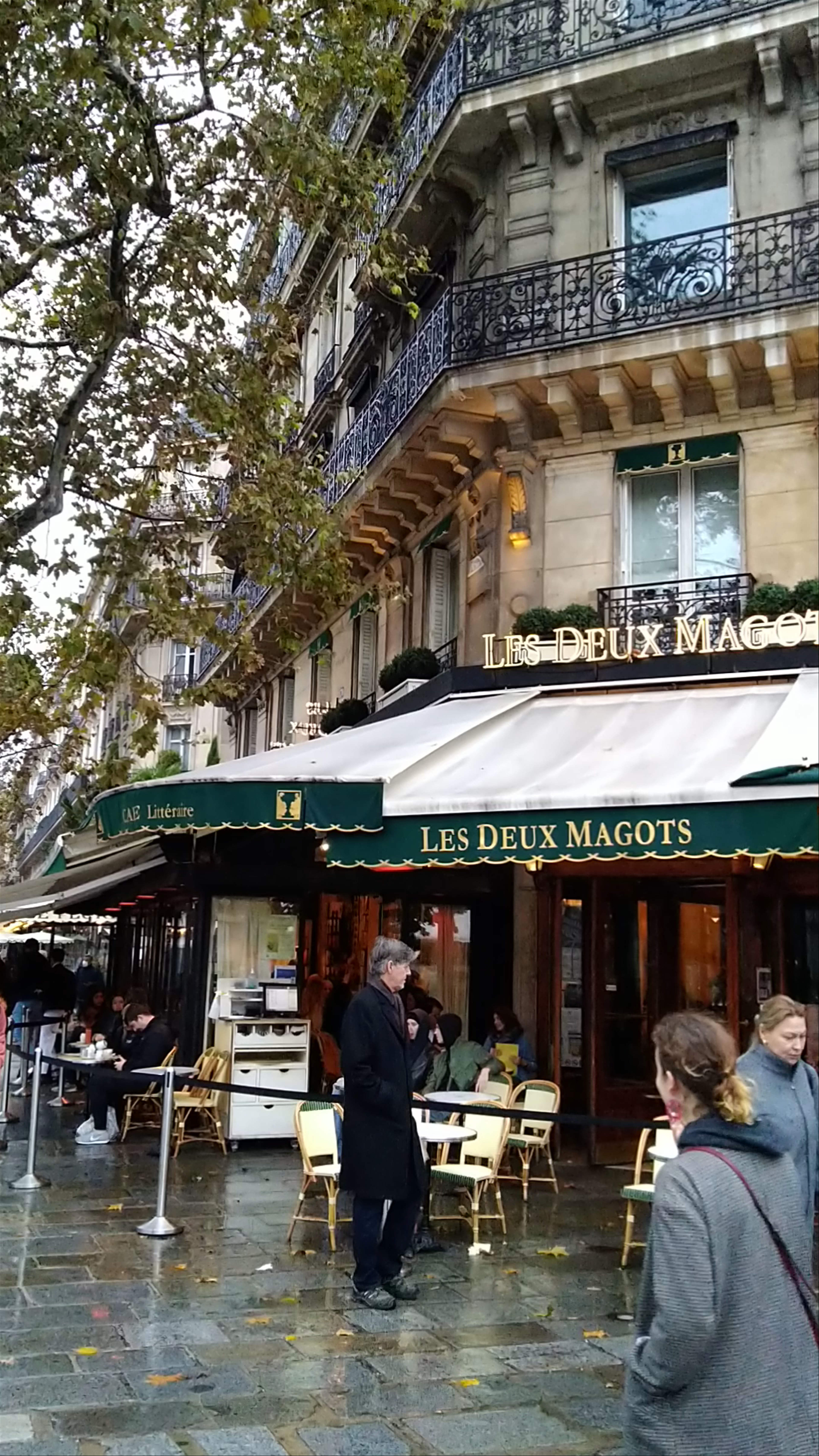 Les Deux Magots: Parisian Café Culture in Saint-Germain des Prés