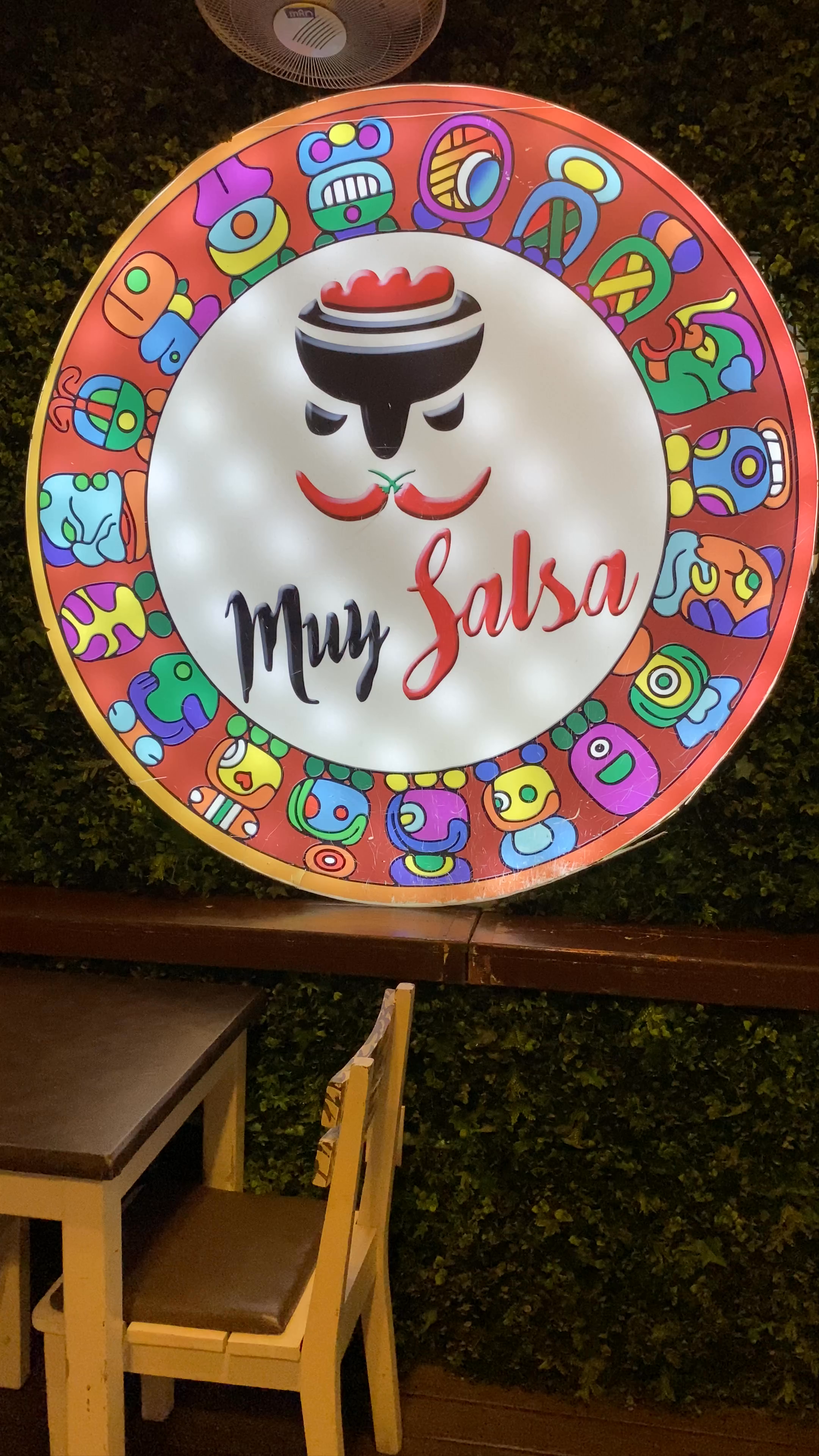 Muy Salsa: Vibrant Salsa Bar Experience in Playa del Carmen