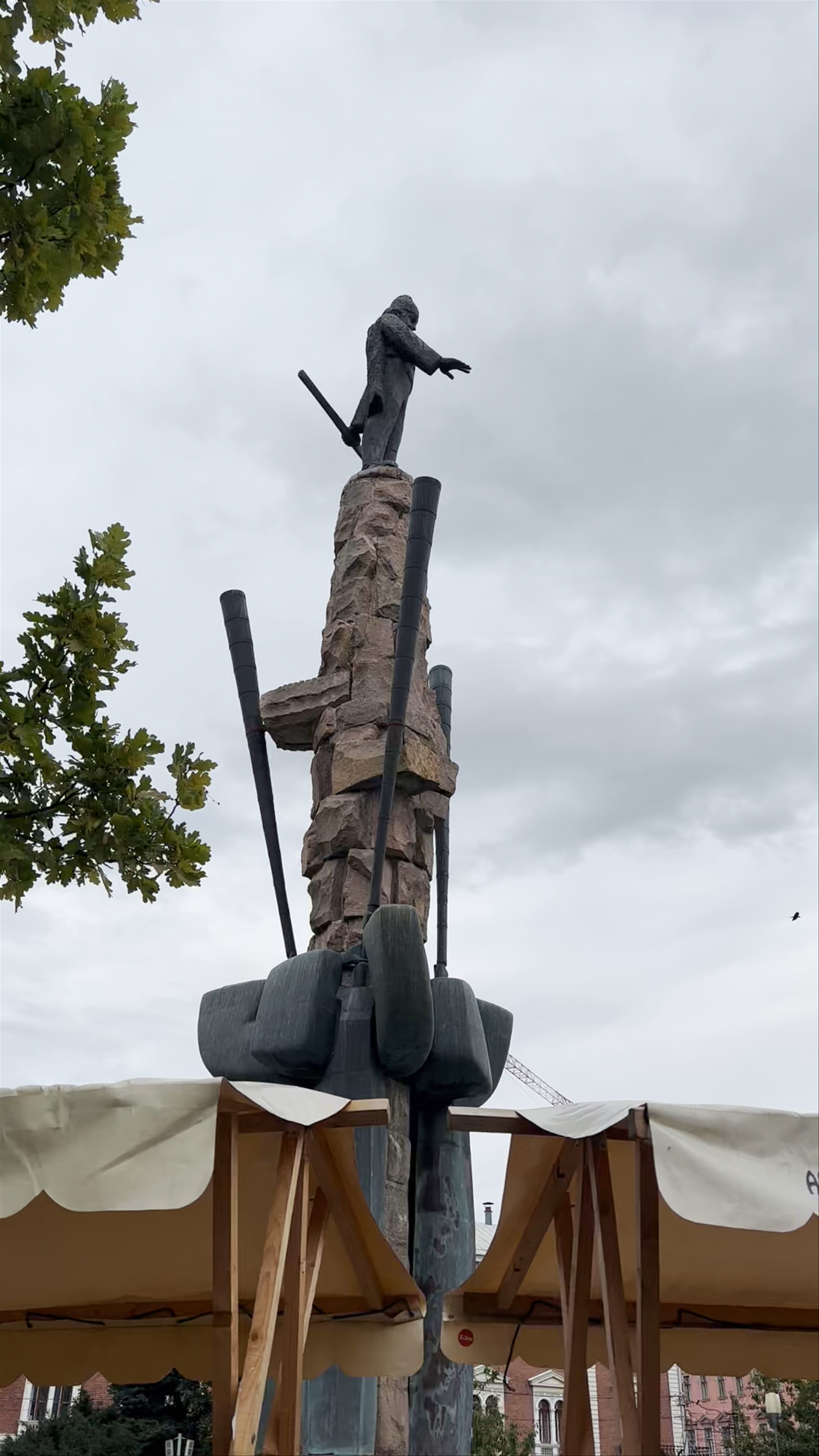 Exploring The Statue of Avram Iancu in Cluj-Napoca's Historic Piața Avram Iancu
