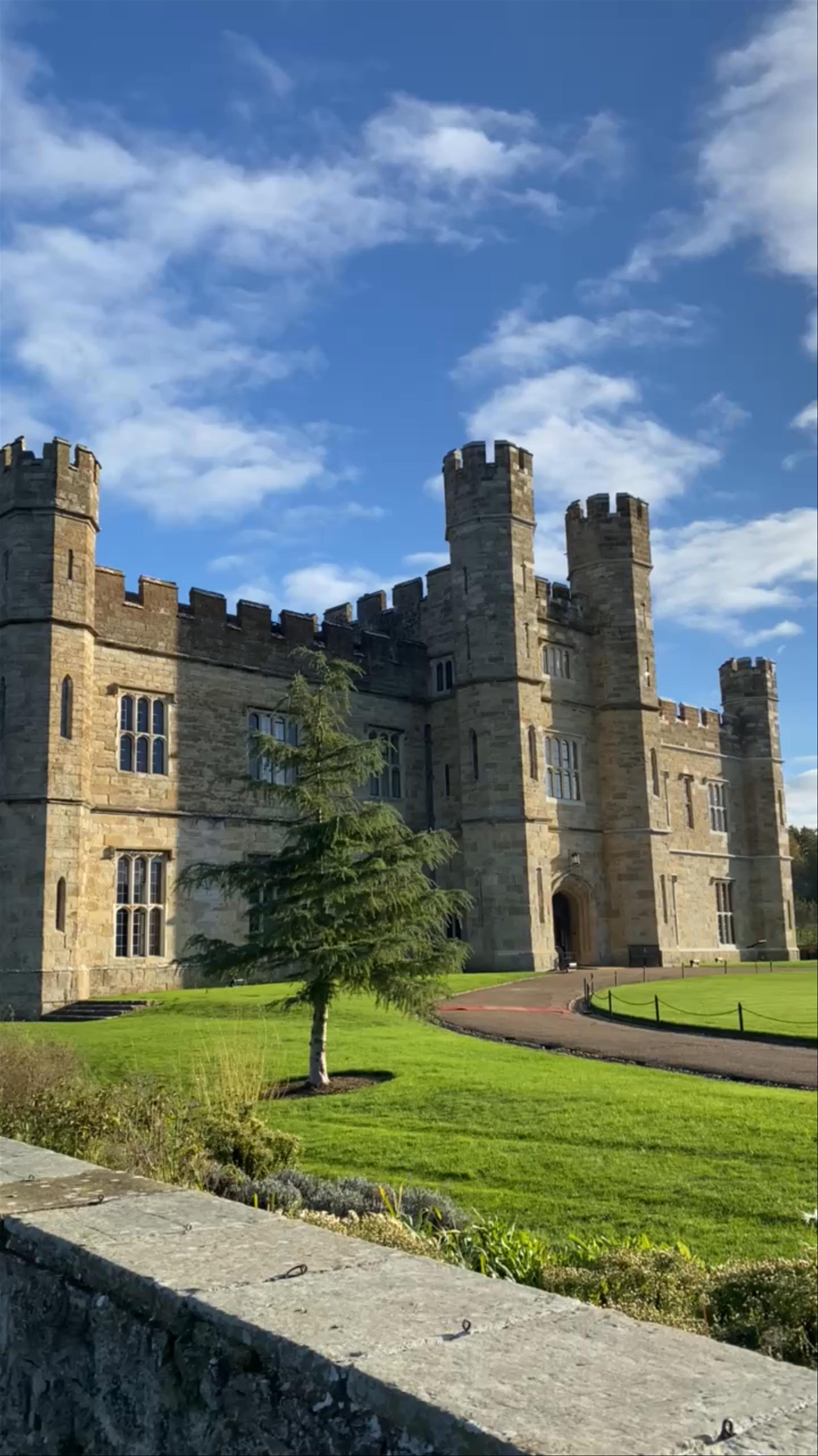 Leeds Castle: Majestic Medieval Heritage in Maidstone, England