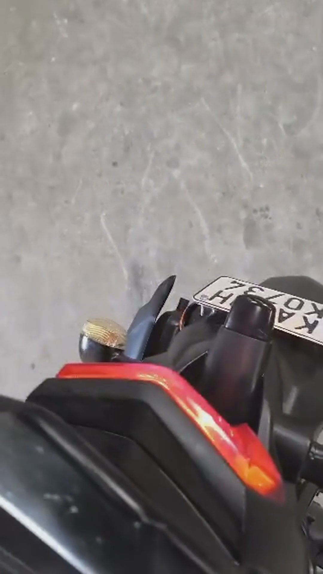 Walk-around video thumbnail