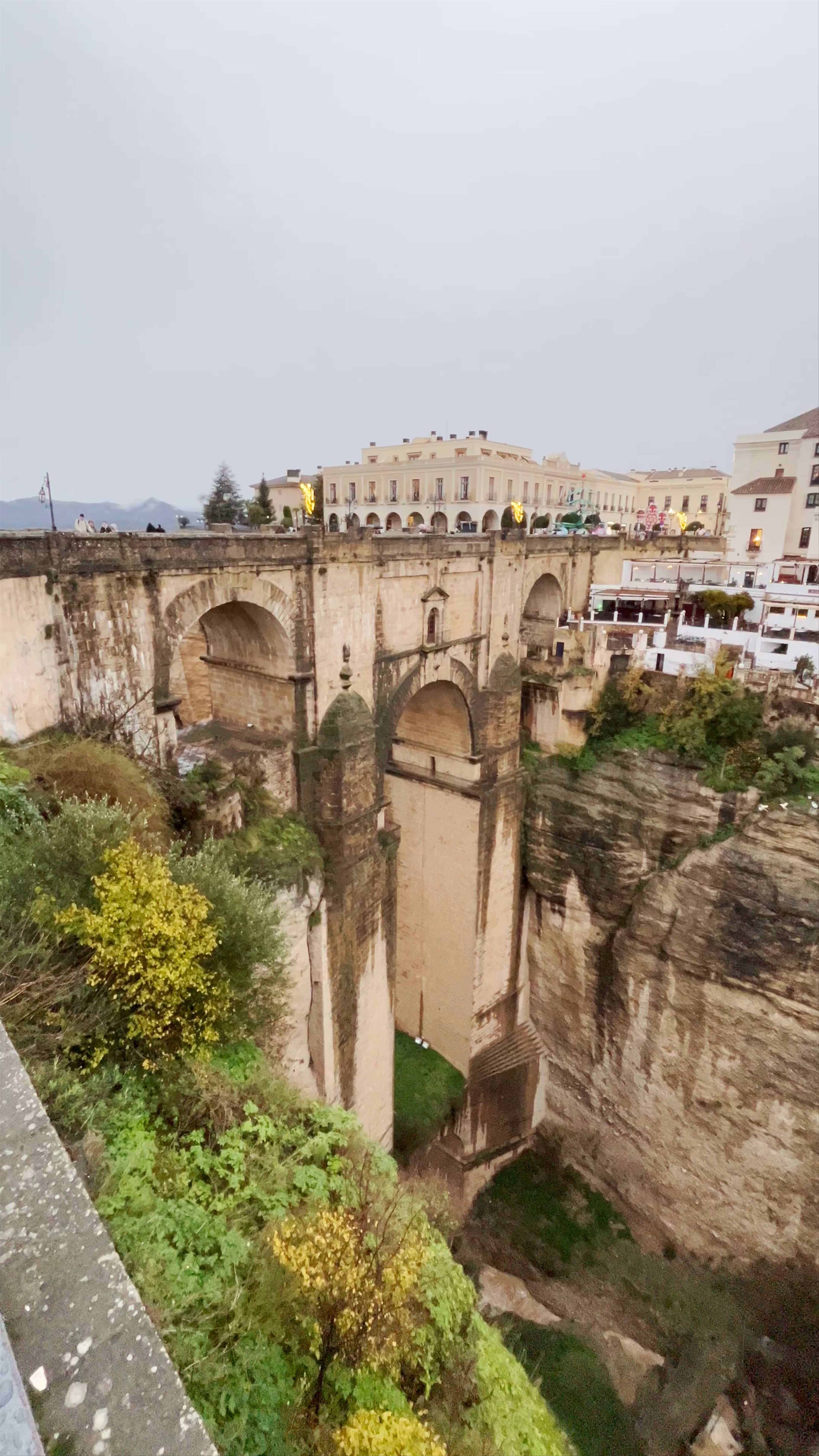 Mirador de Aldehuela: Breathtaking Views of Ronda's Historic Bridge