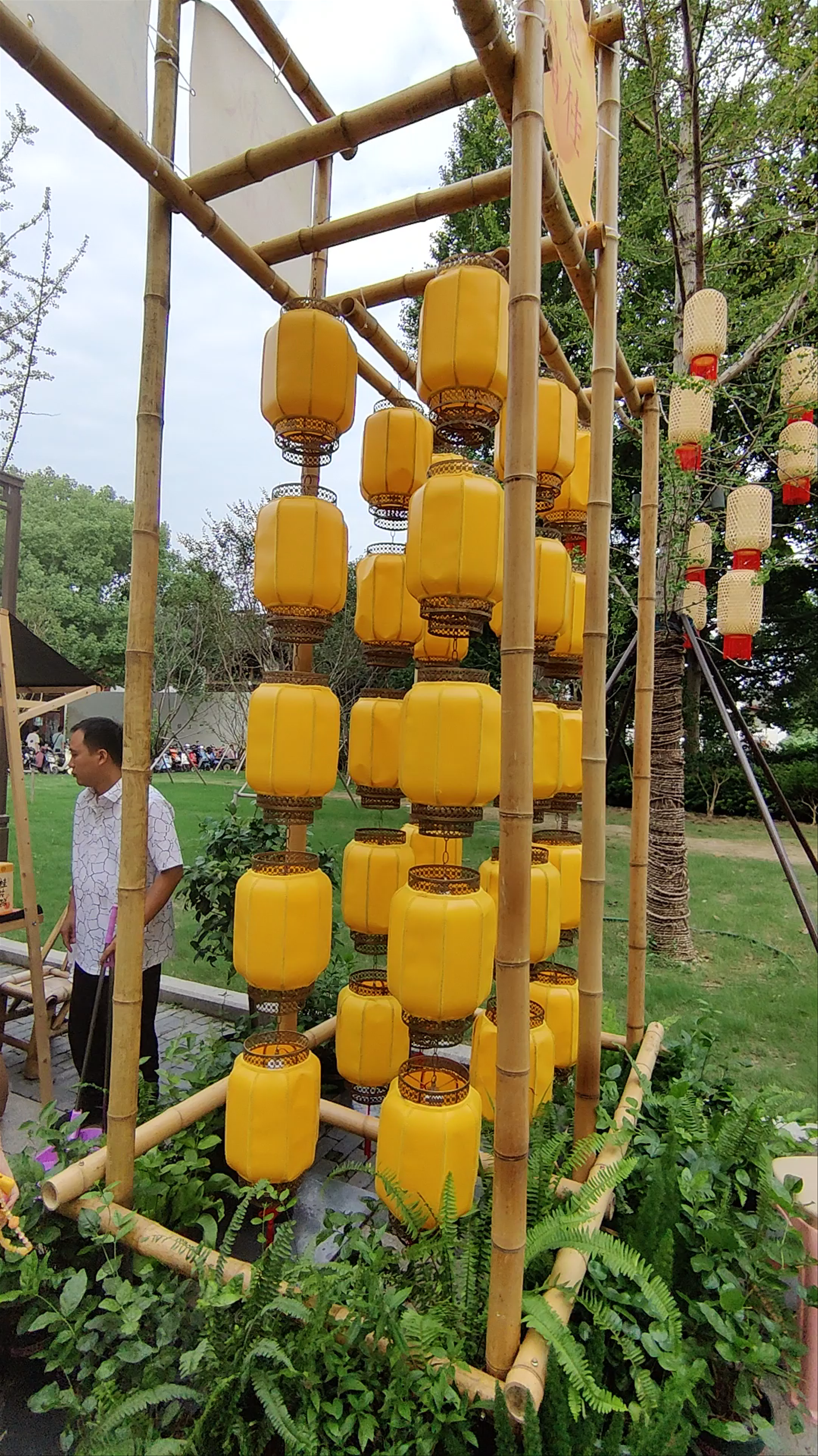Enchanting Lanterns and Artisanal Market at Tiger Hill, Suzhou