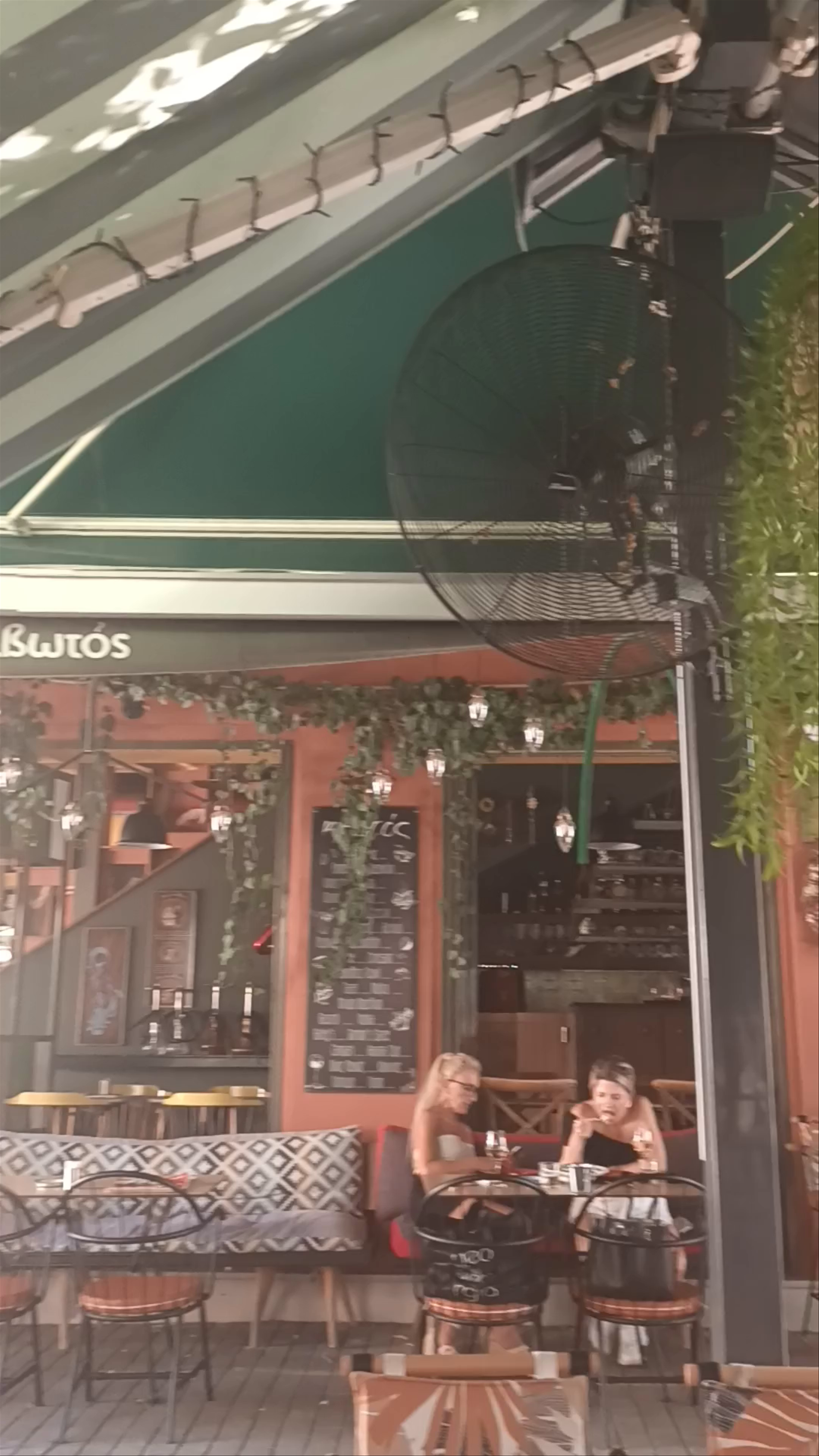 Kivotos Cafe Bar: A Cozy Hideaway in Veria, Greece