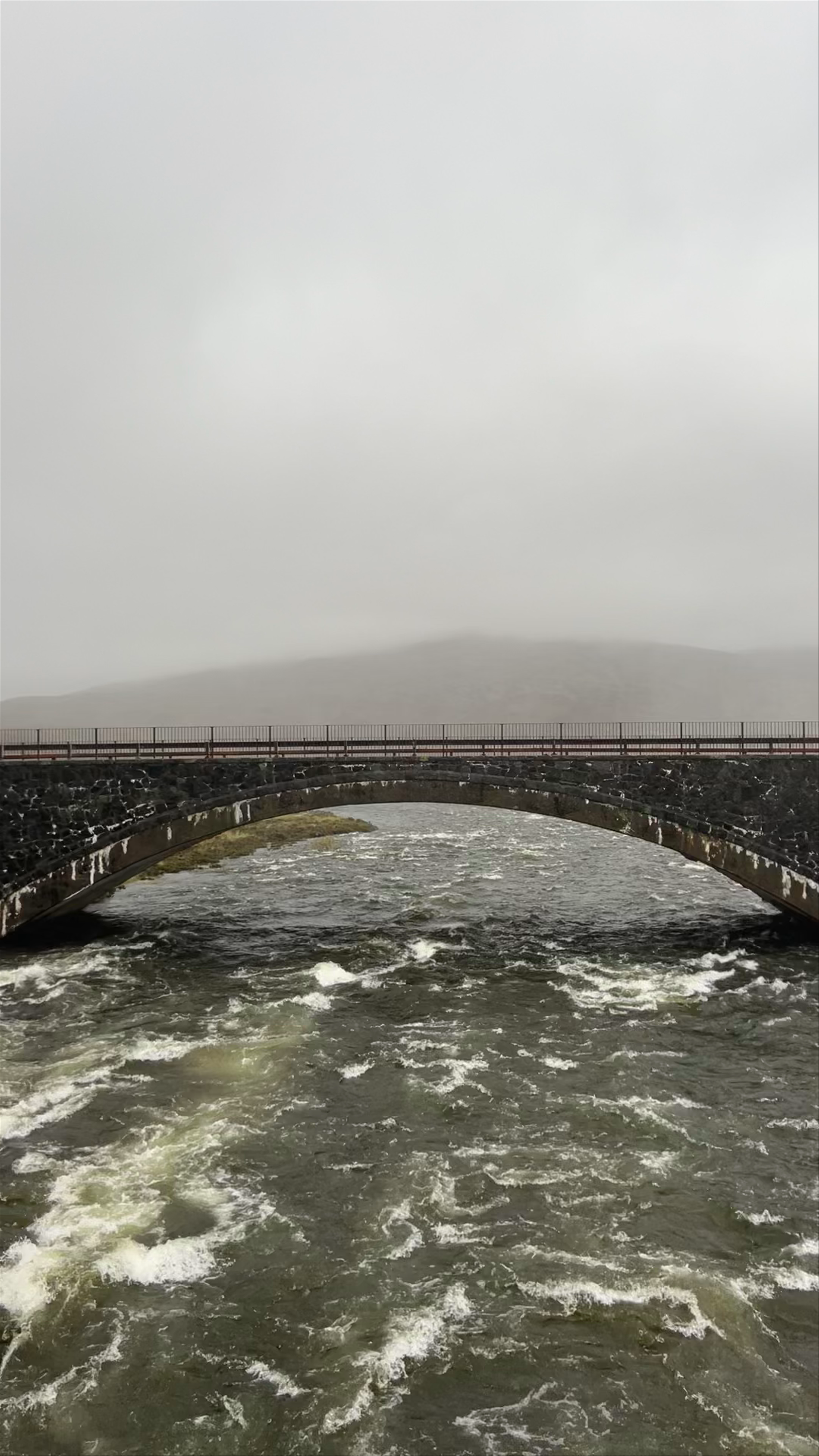 Sligachan Old Bridge: Misty Majesty on the Isle of Skye