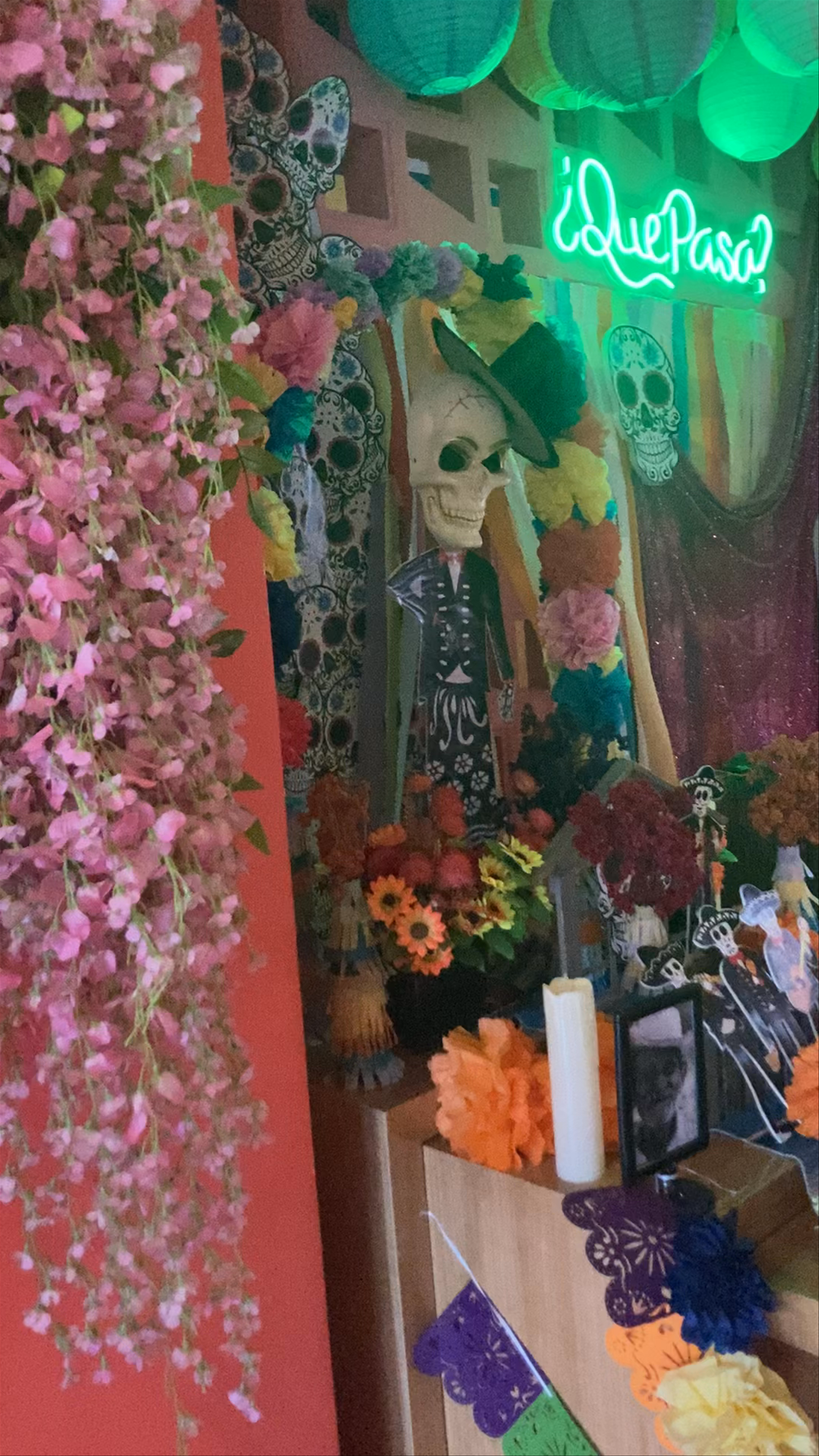 Por Aqui Stay & Dine