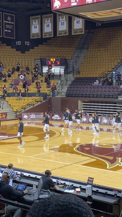 Strahan Coliseum - Warm ups! 2020 - Colleges & Universities Near Me - San Marcos, Texas