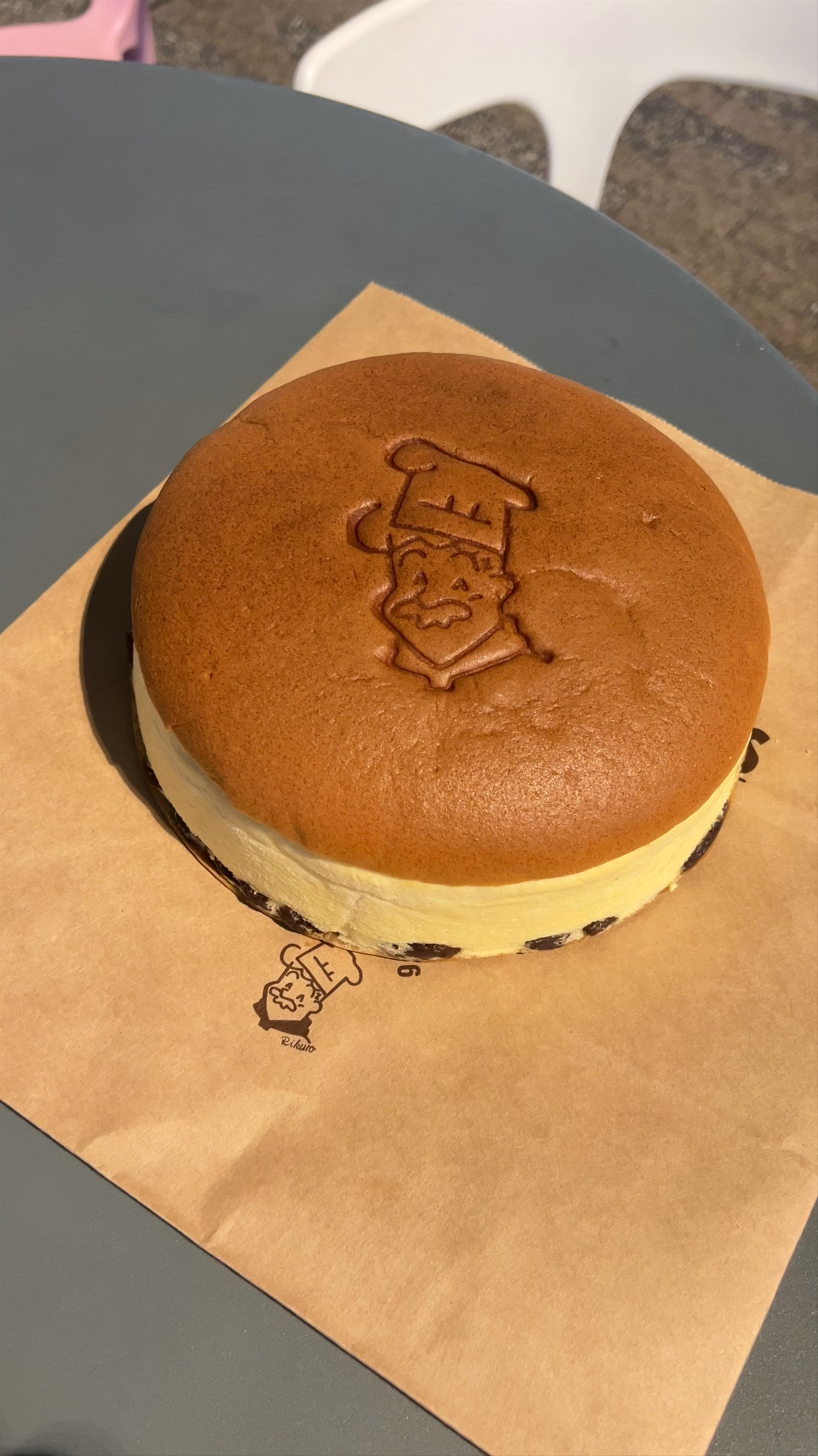 Rikuro’s Namba: Iconic Fluffy Japanese Cheesecake Experience in Osaka
