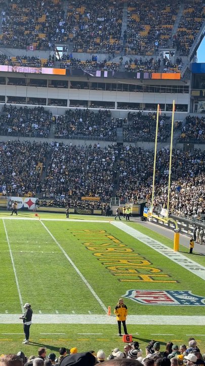 Acrisure Stadium - Lively Football Stadium - Stadiums & Arenas Near Me - Pittsburgh, Pennsylvania