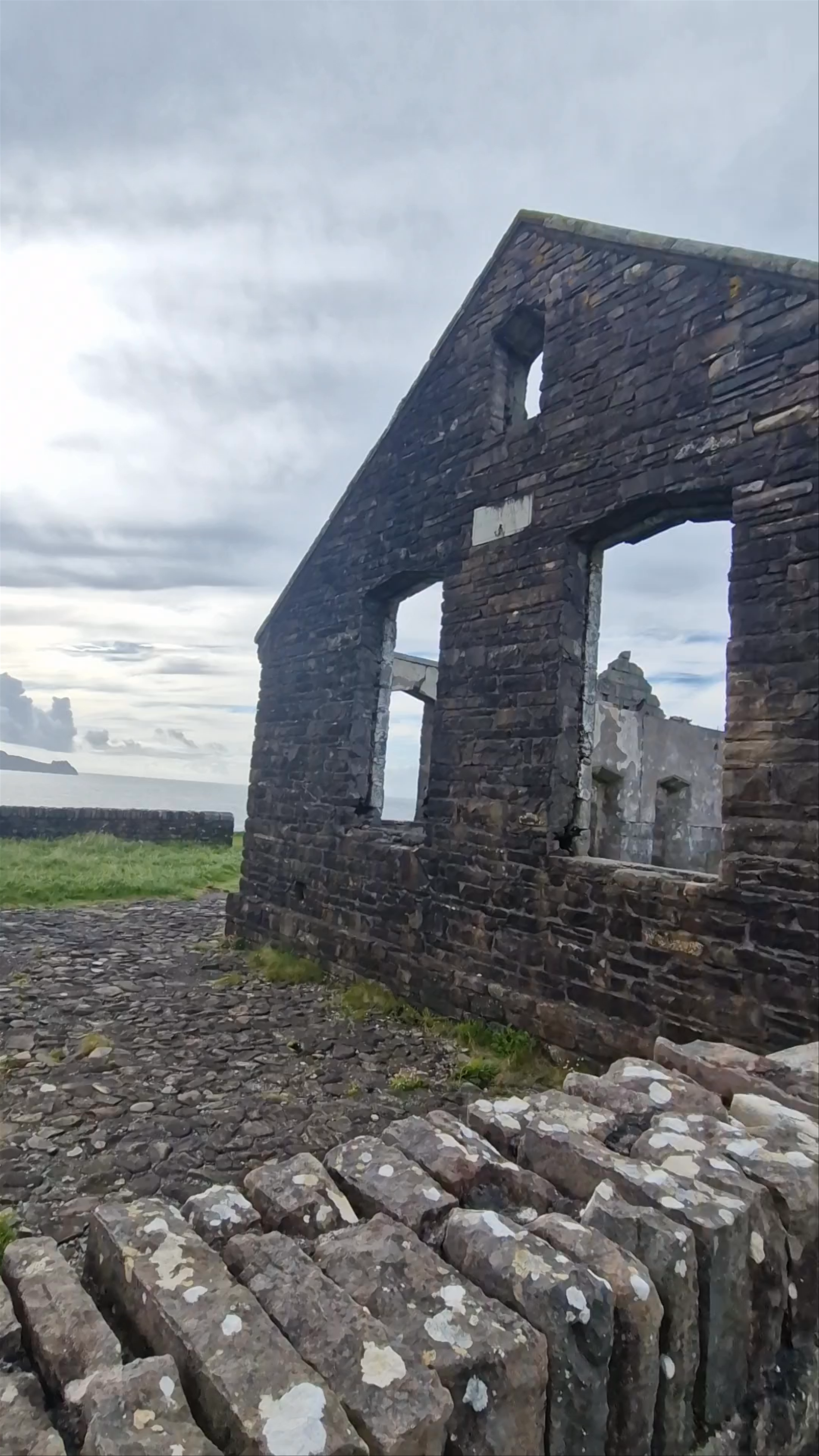 Saint Gobnaits Church (ruin)