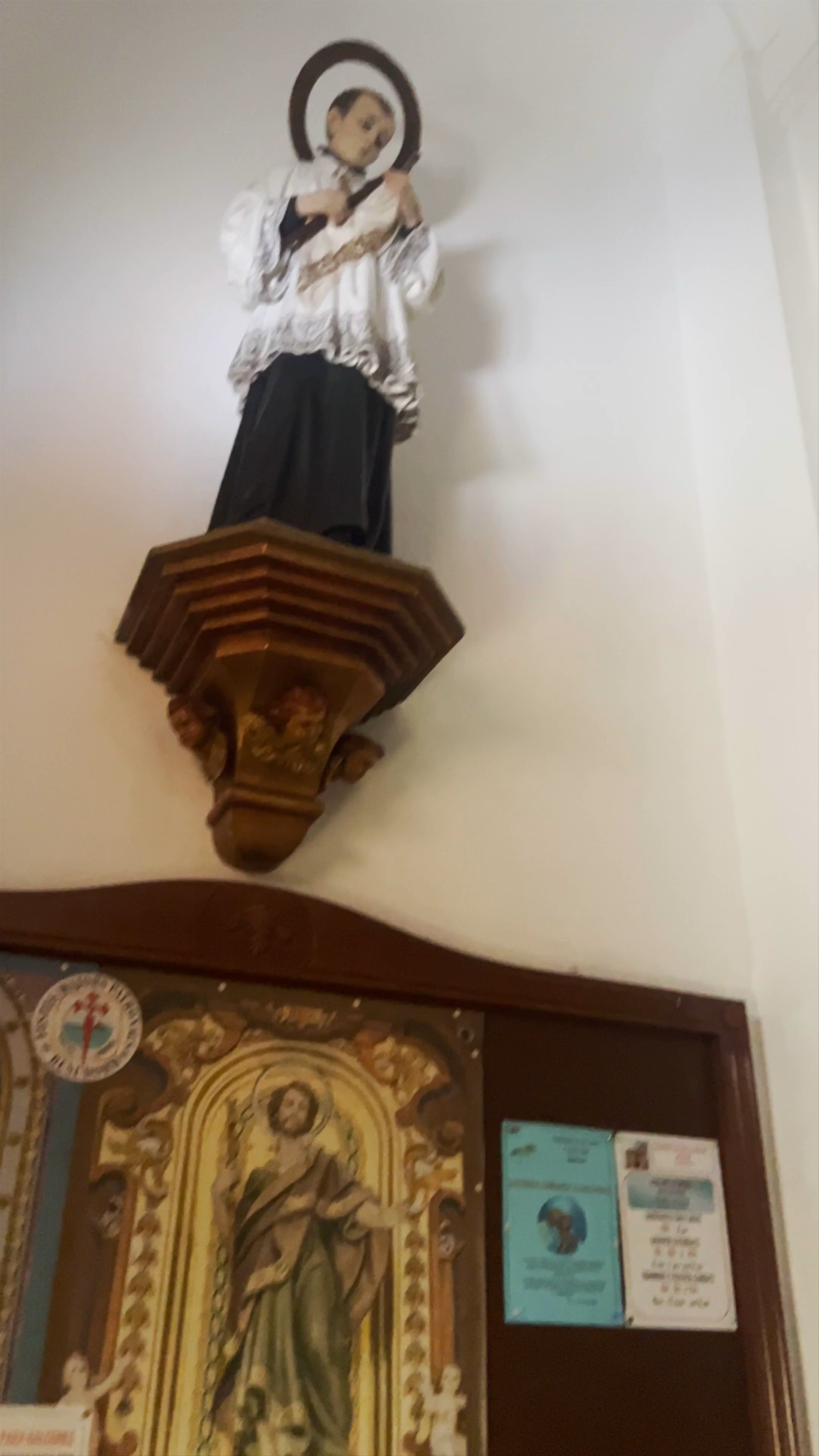 Inside Iglesia de San Jaime y Santa Ana: Historic Sanctuary in Benidorm, Spain