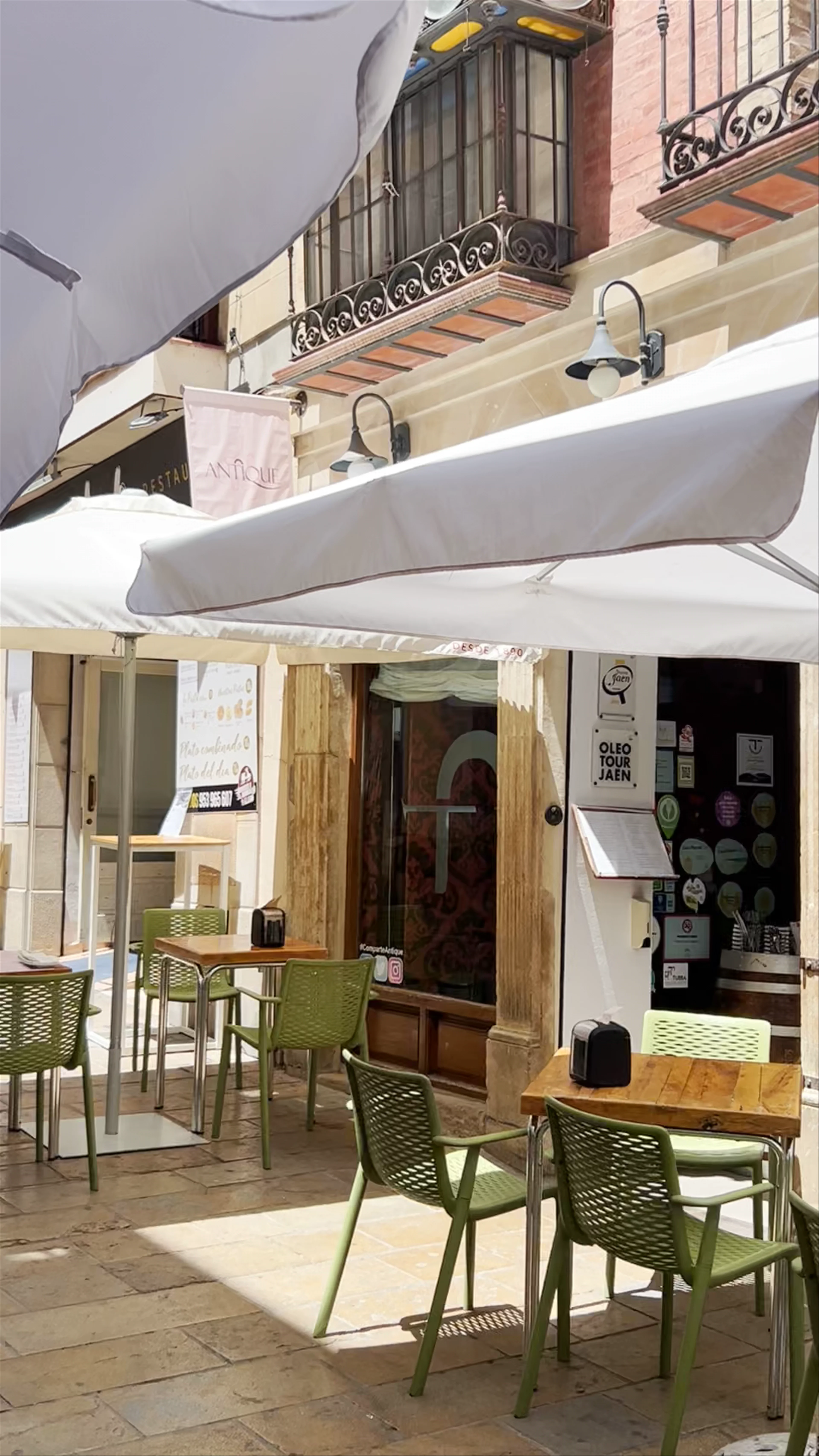 Antique Restaurante y Tapas