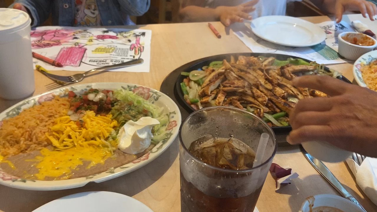 El Tapatio - Amazing food, amazing workers and amazing atmosphere - Mexican Near Me - North Kingstown, Rhode Island