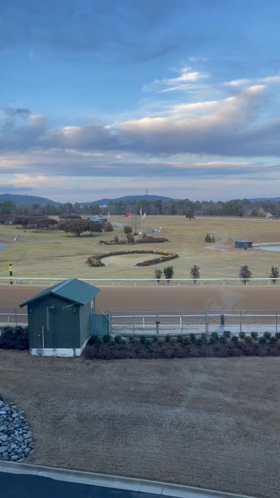 Oaklawn Resort - The race plays in your room also if you would rather stay in room and use your app to bet - Hotels Near Me - Hot Springs, Arkansas