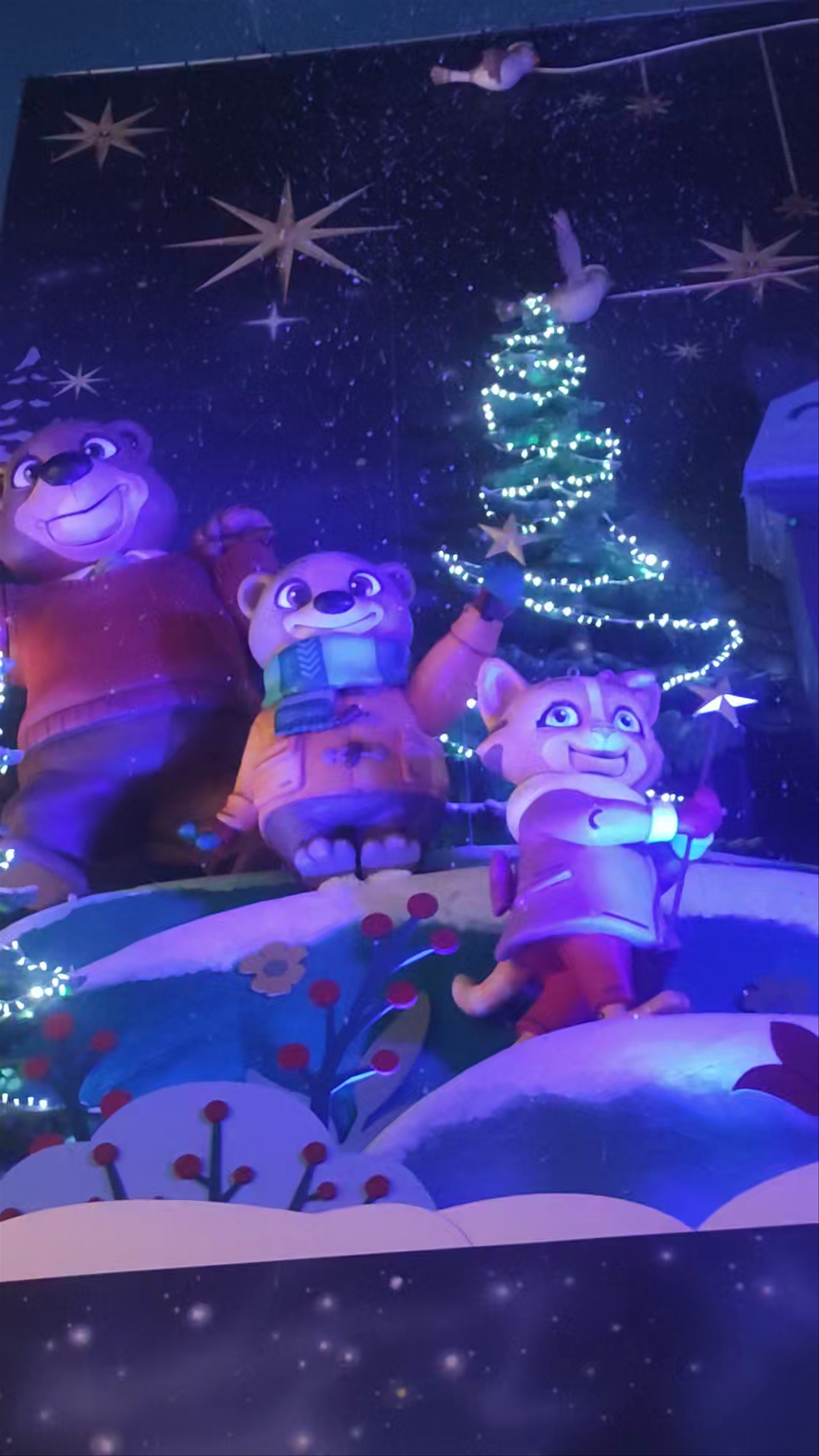 Cortylandia Murcia: Magical Holiday Animatronics and Festive Lights
