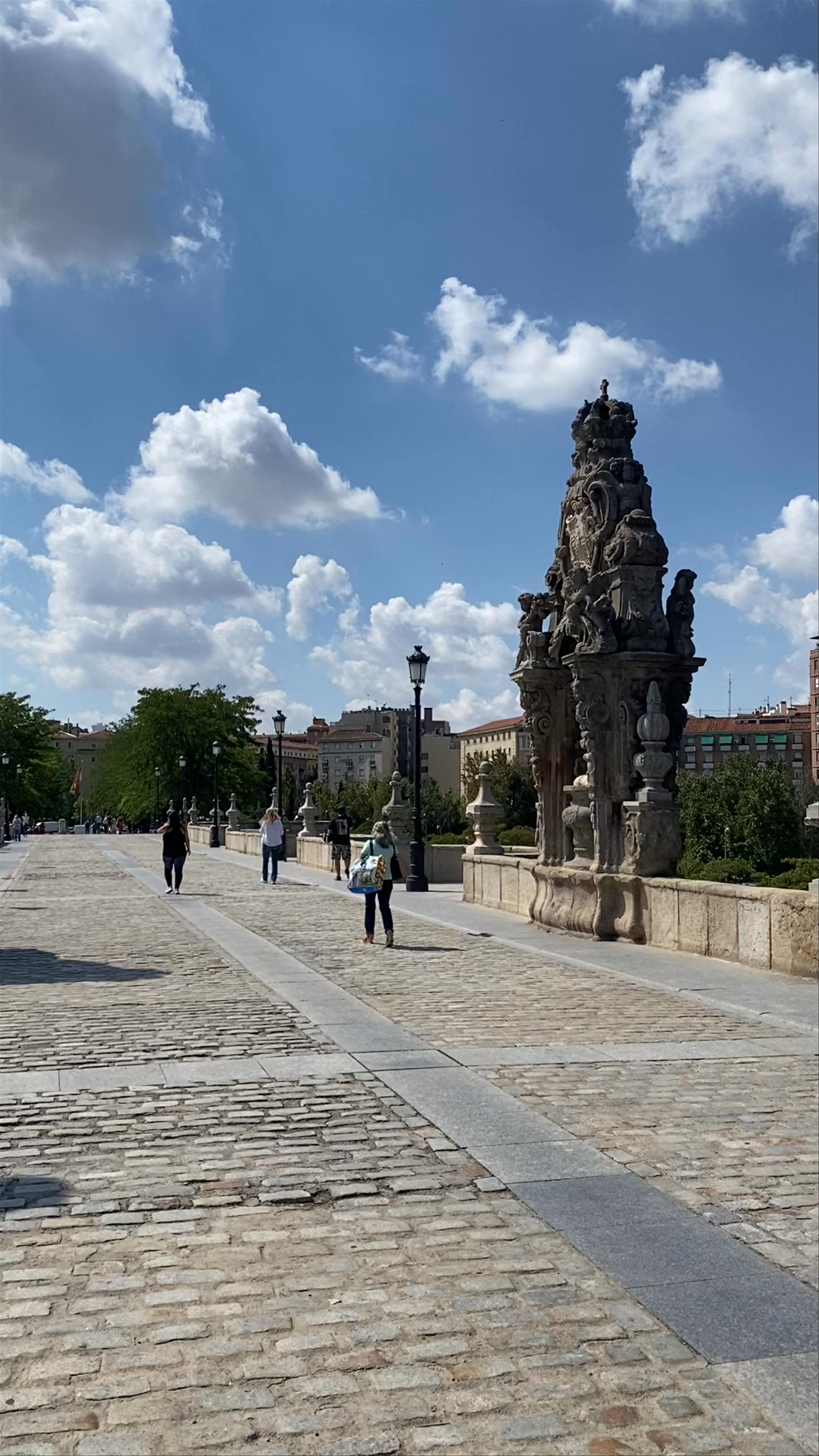 Puente de Toledo: Historic Spanish Bridge in Madrid