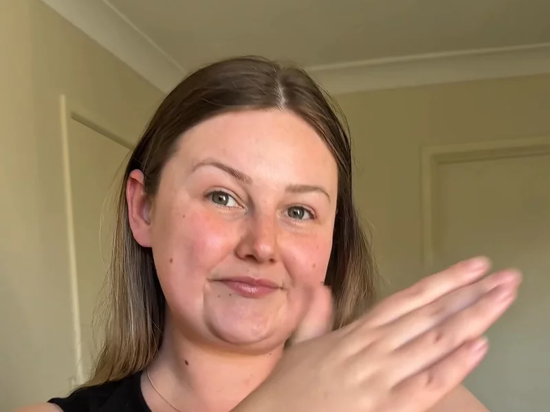 Azure Tan- fake tan application