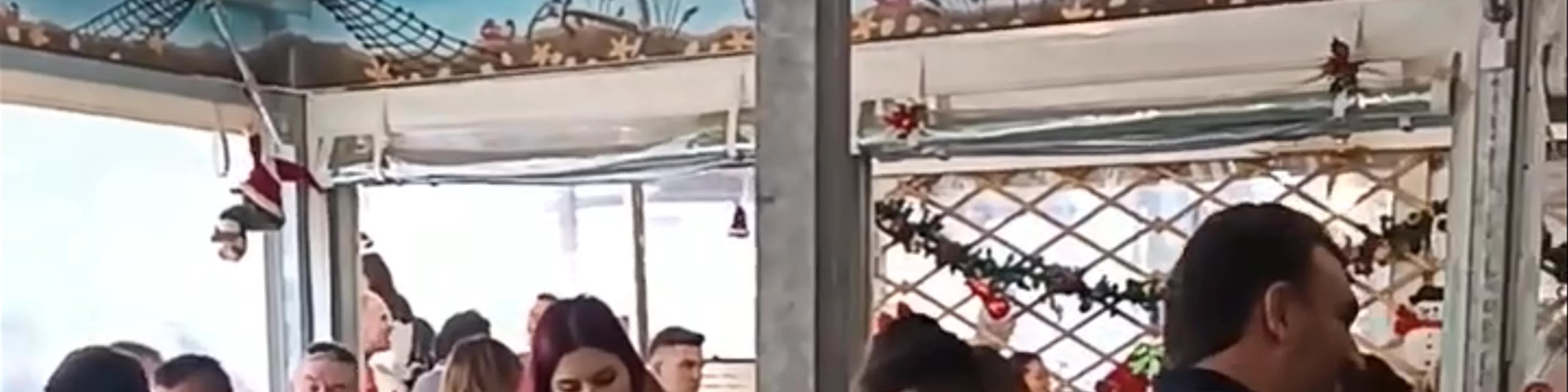 Ο Στράτος Ουζερί - Μεζεδοπωλείο Stratos Ouzo - Tavern Fresh Seafood