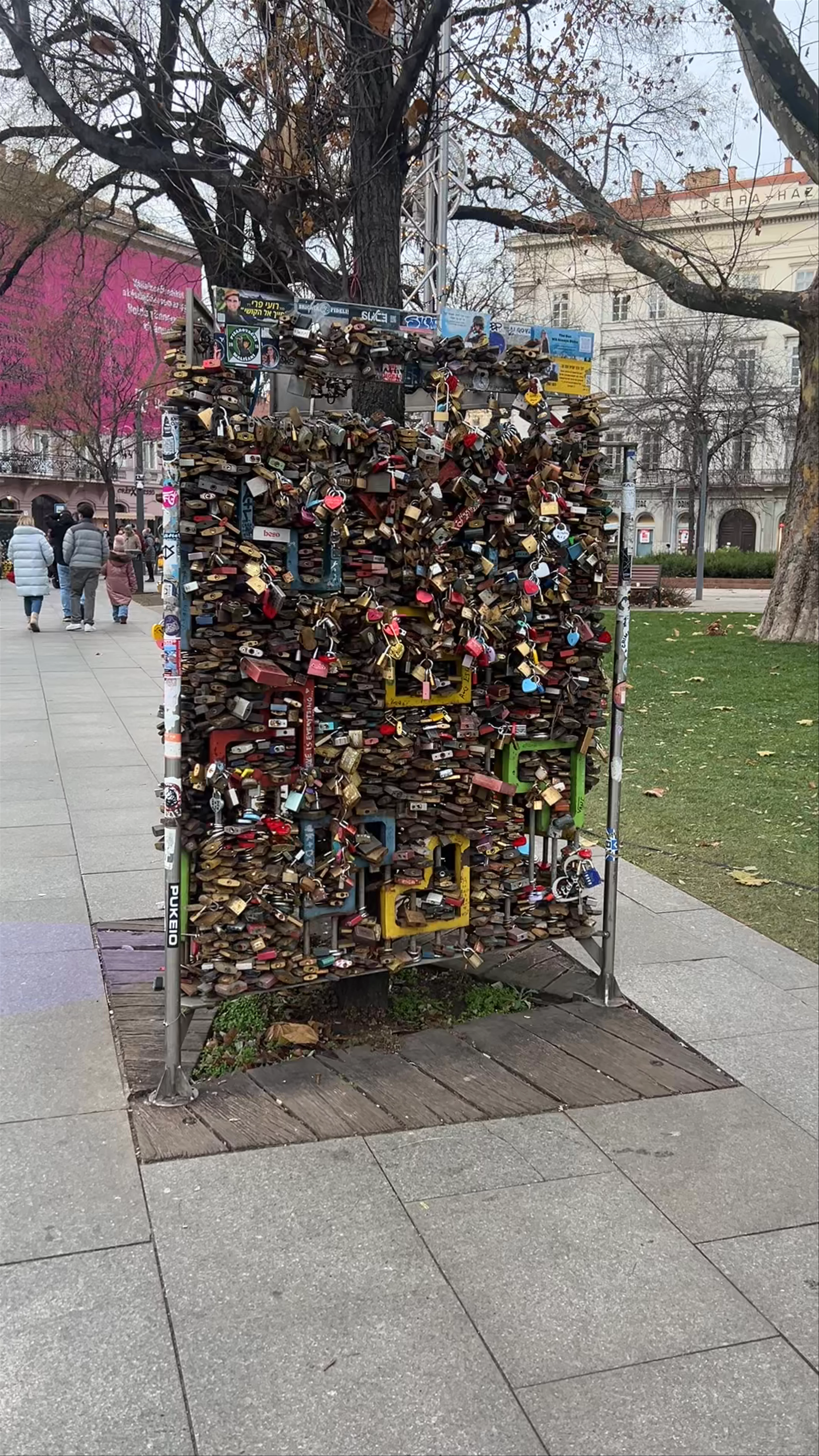 Love Locks Budapest, Erzsébet tér
