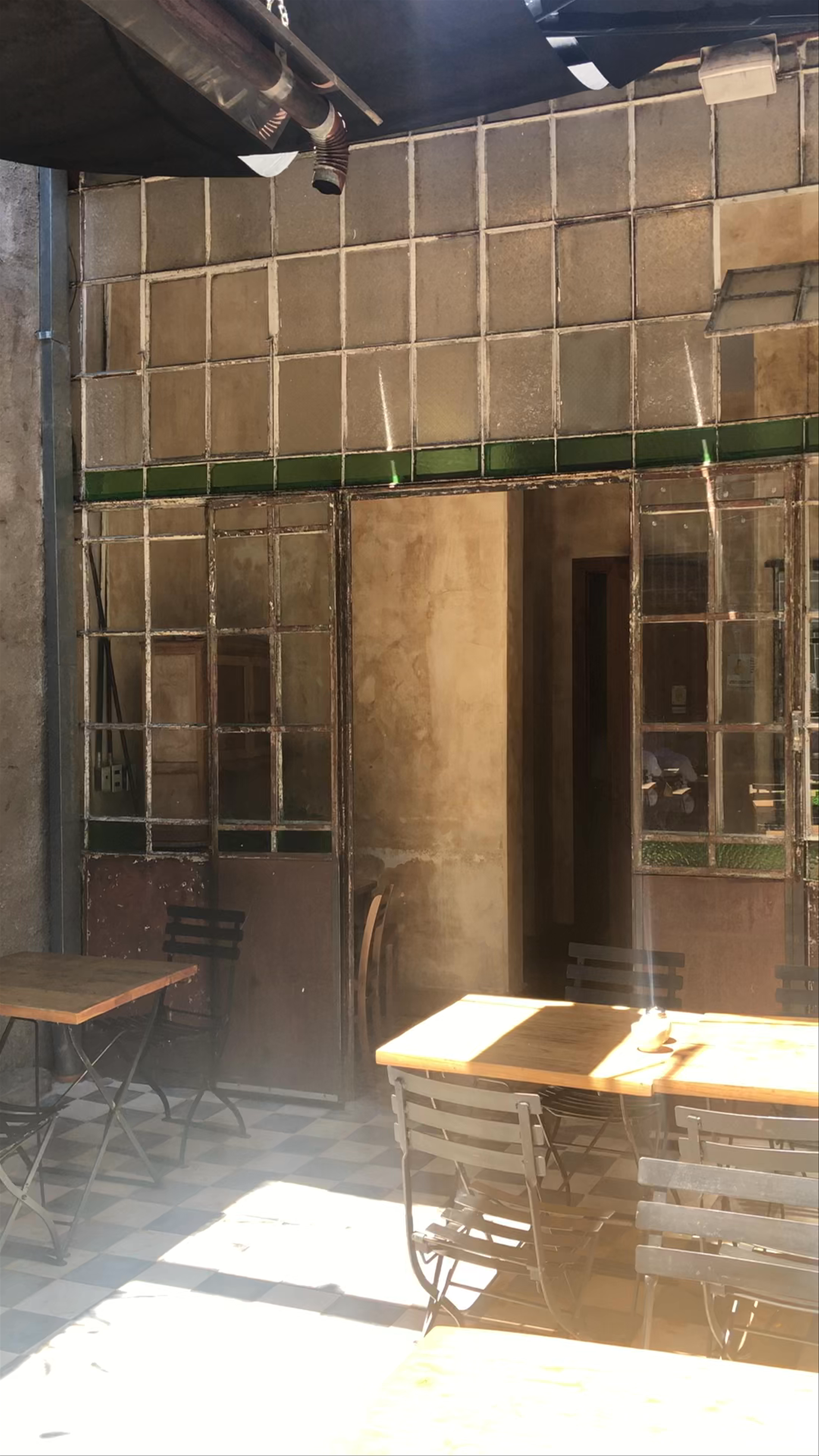 Le Pain Quotidien Buenos Aires: Sunlit Urban Oasis & Wholesome Eats