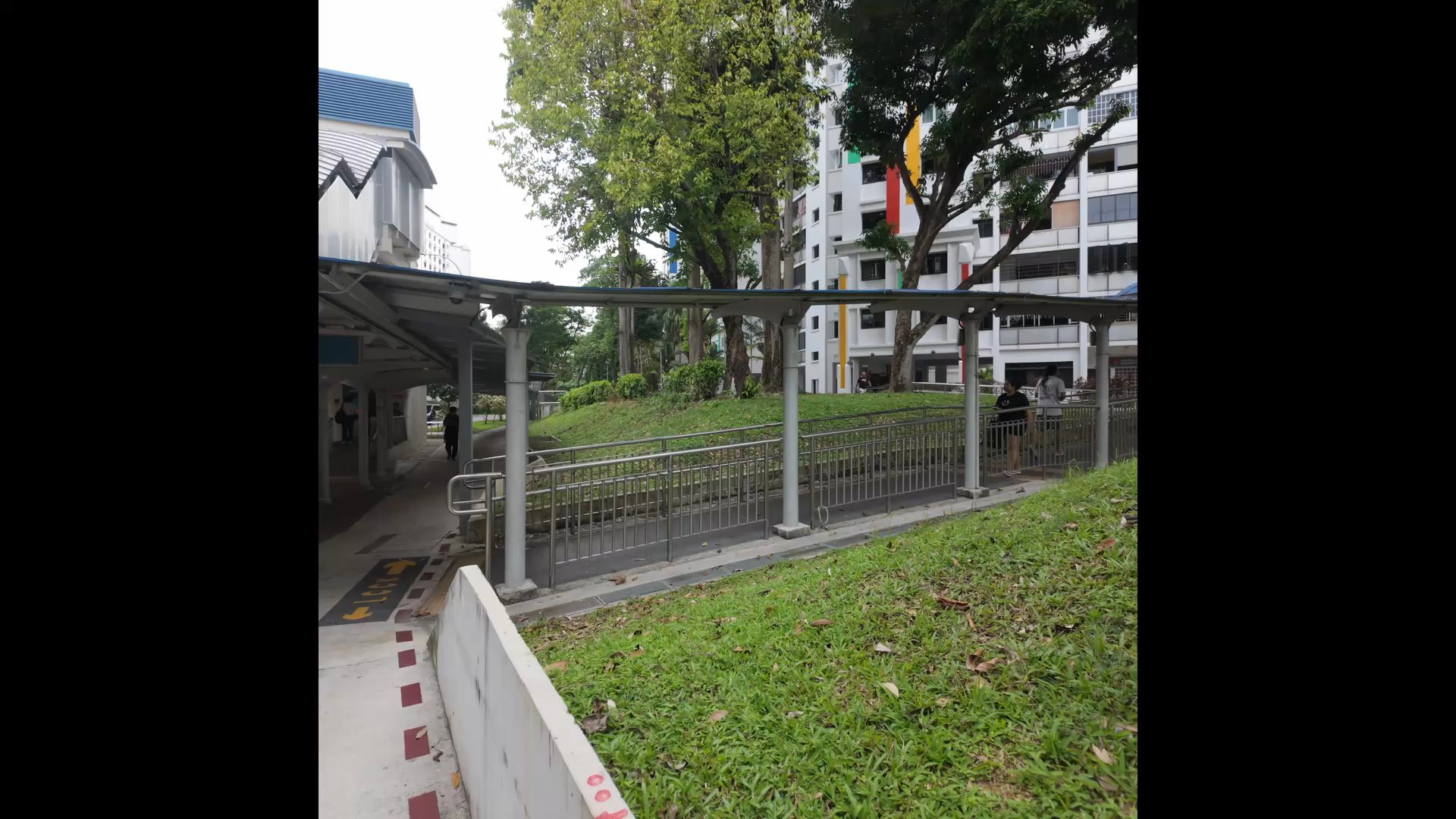 Executive HDB for Sale in  139 Rivervale Street - Image 12