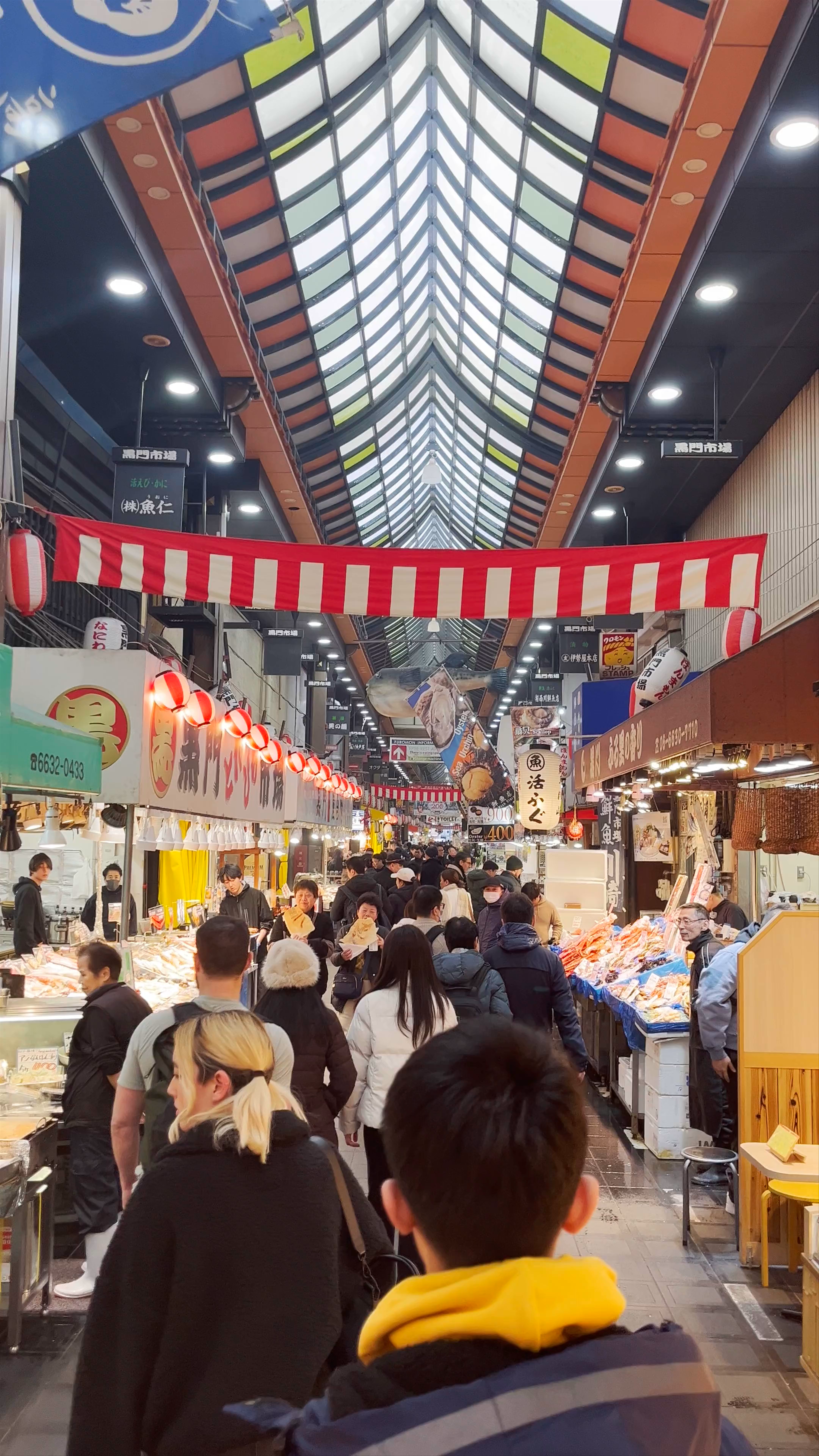 Kuromon Ichiba Market: Osaka’s Bustling Culinary Wonderland