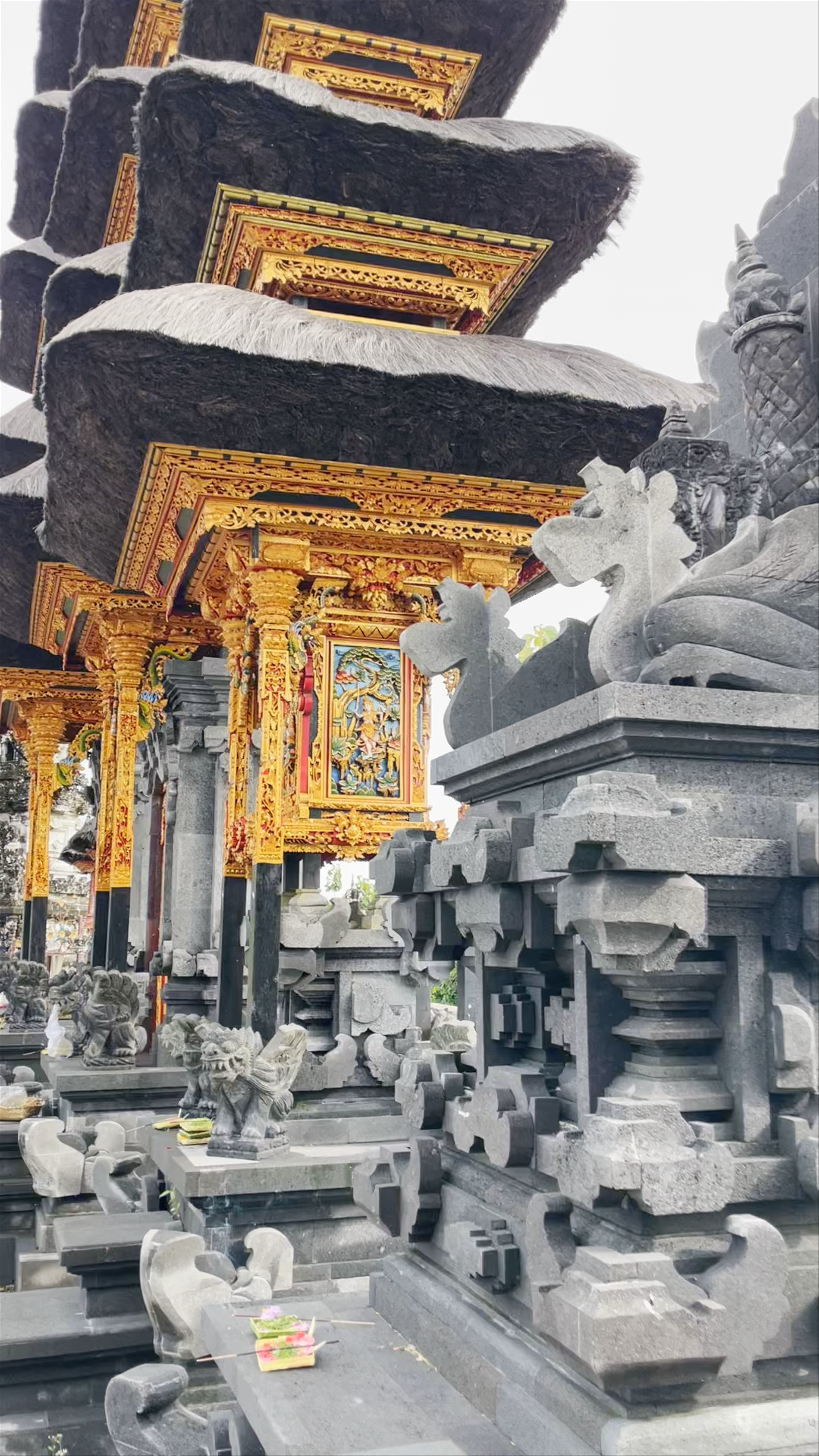 Balinese Spiritual Serenity at Nusa Penida Temple