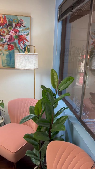 Retro Smile - Lobby is cute and staff was so nice. - Teeth Whitening Near Me - San Diego, California