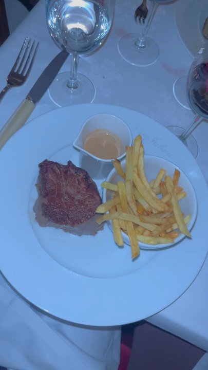 Chez Julien - Steak frites and lamb - French Near Me - Paris, 75