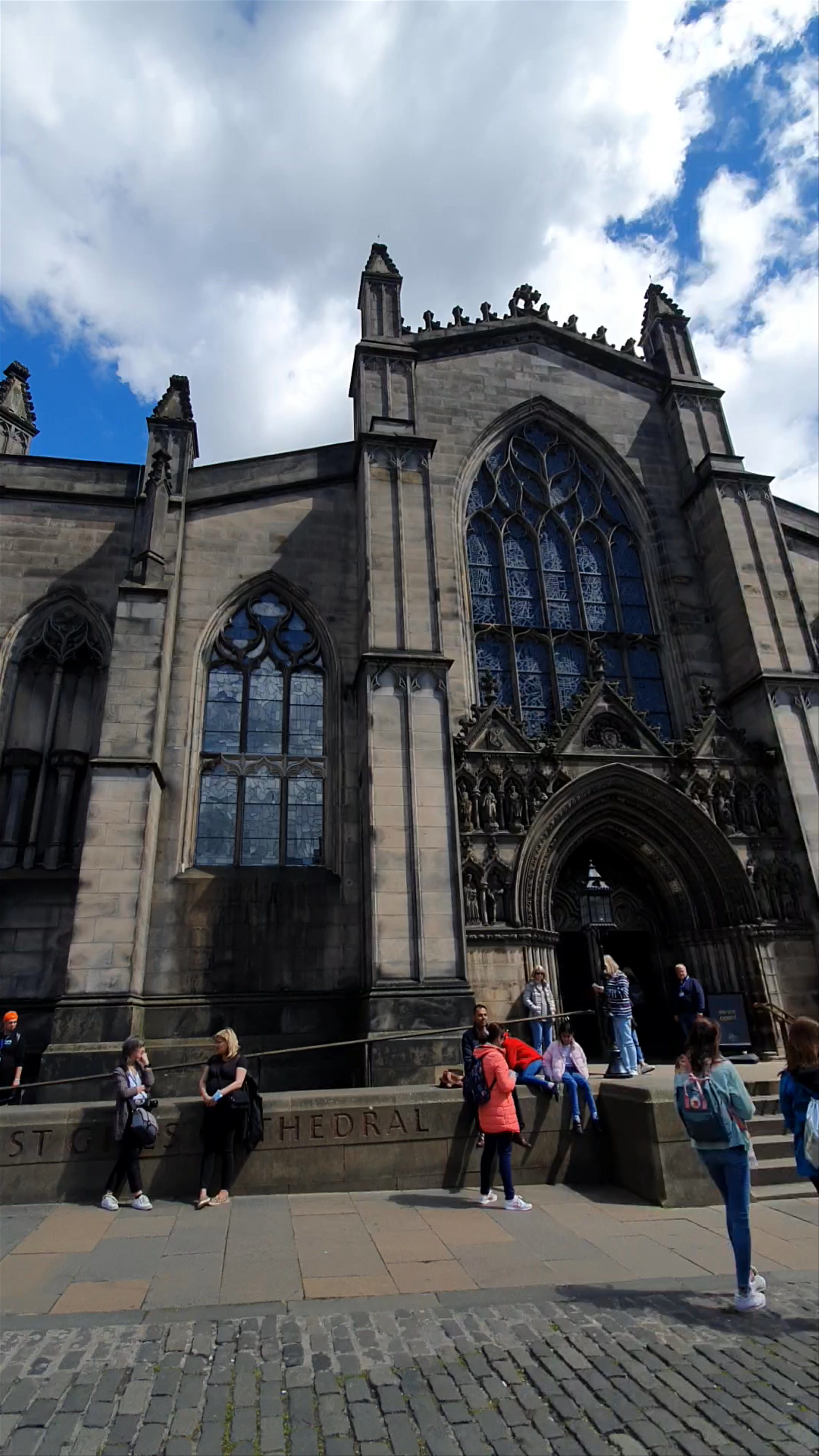 St Giles' Cathedral: Gothic Majesty in Edinburgh's Historic Heart