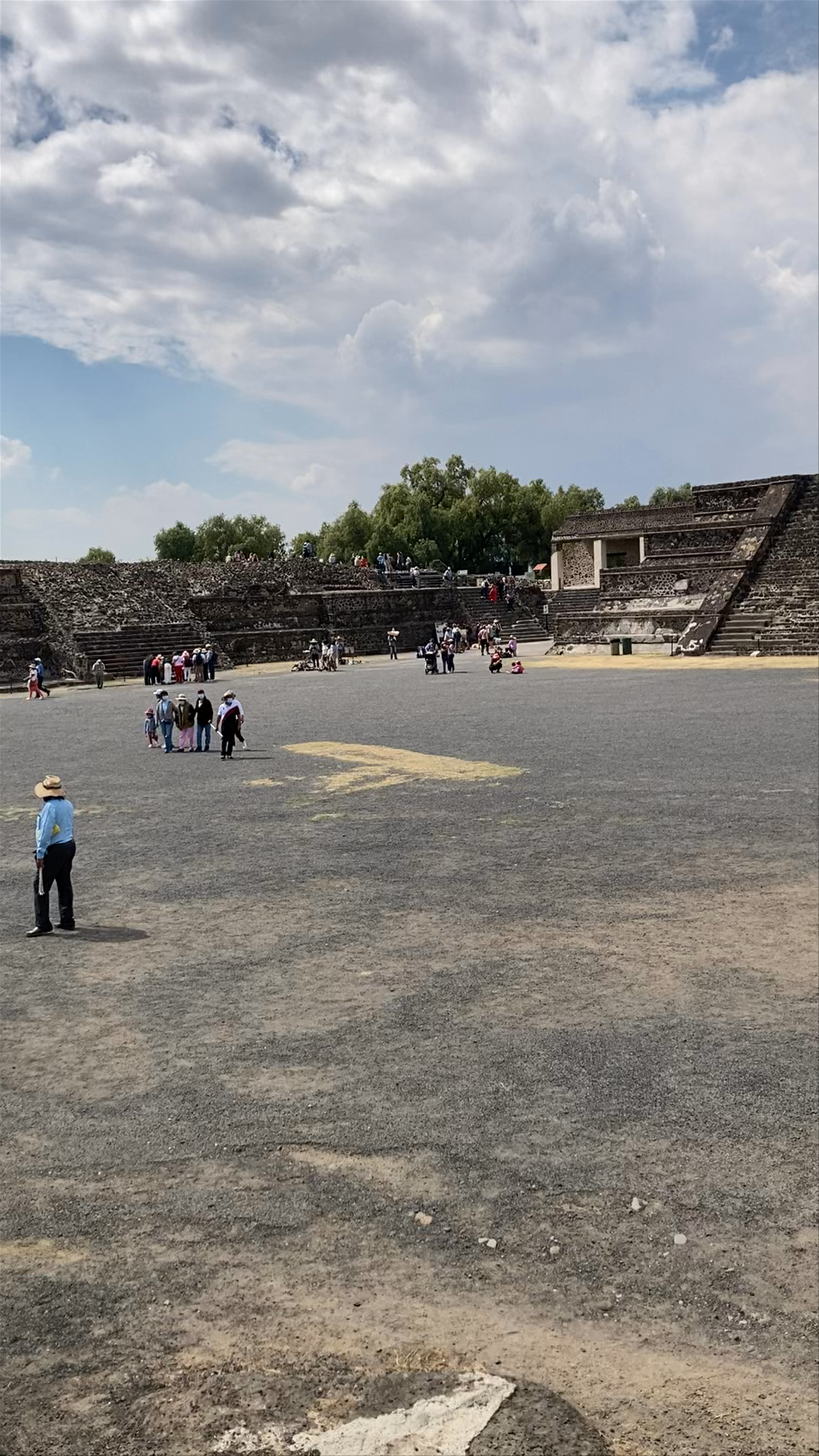 Teotihuacan Pyramids (Botanical Gardens)