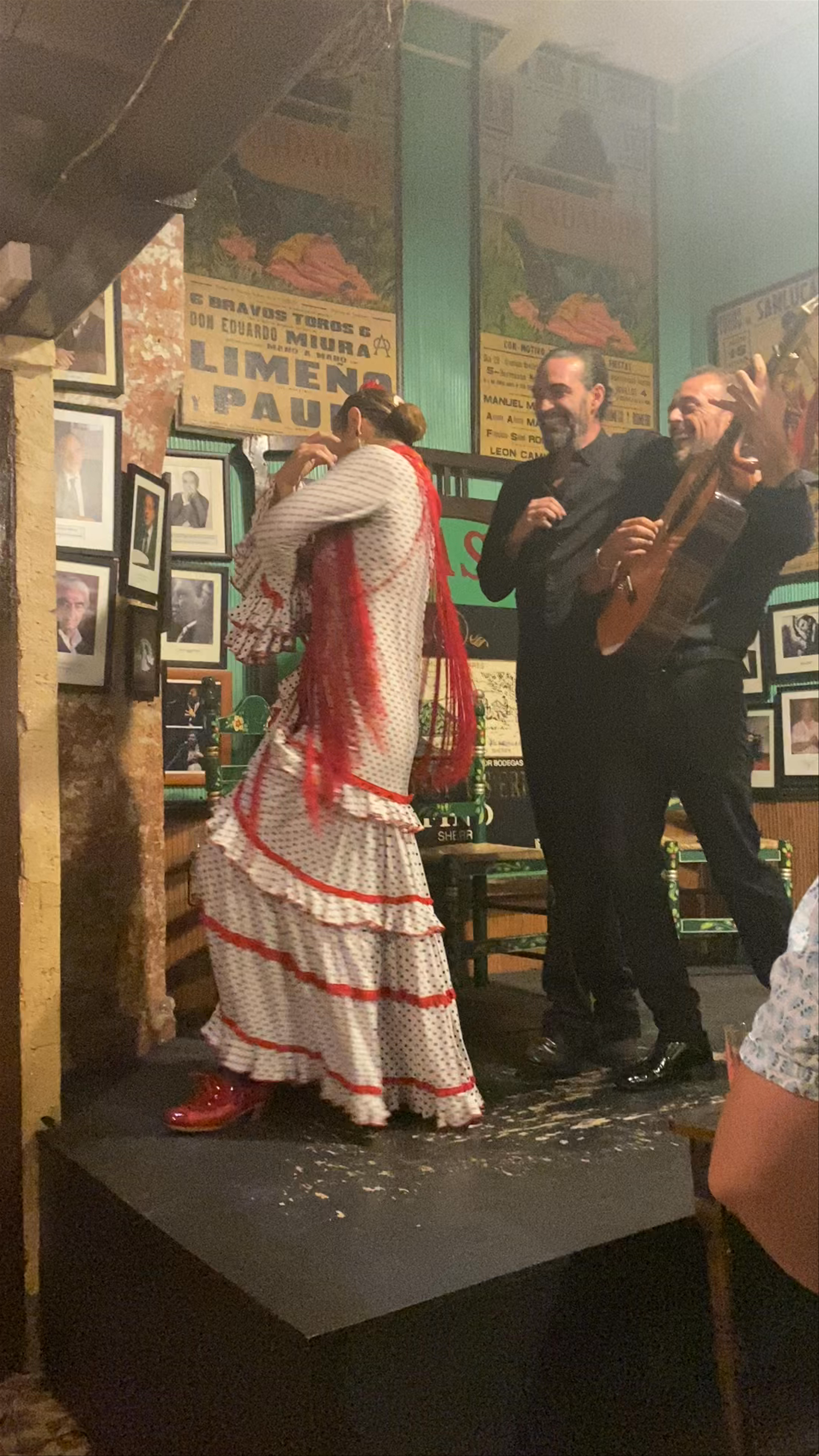 TABANCO EL PASAJE -VINOS y FLAMENCO en JEREZ-