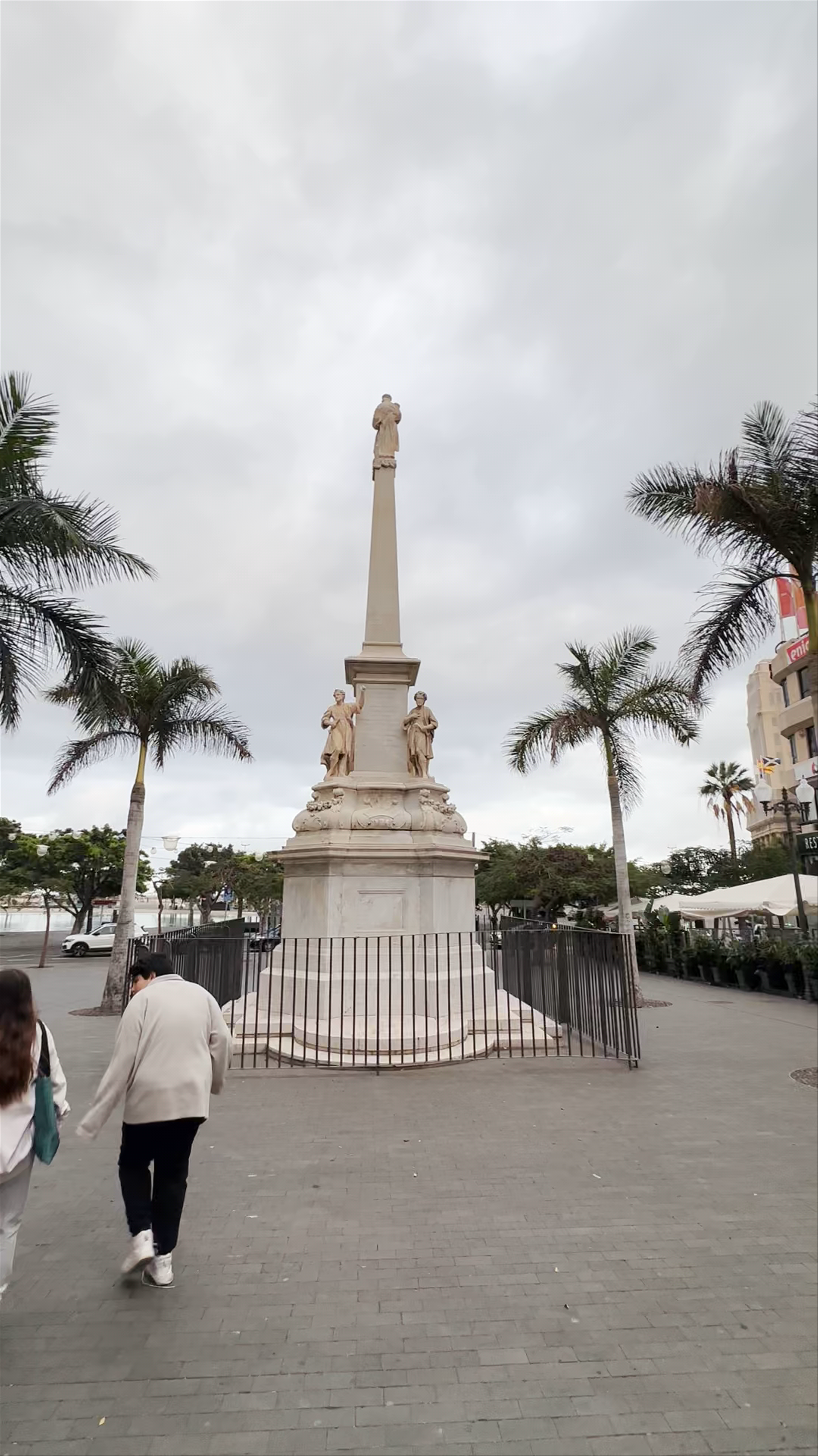 Plaza de la Candelaria: Historic Heart of Santa Cruz de Tenerife