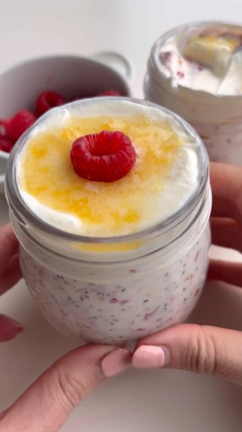 Peach and Raspberry Chia Pudding | alicelovesbreakfast