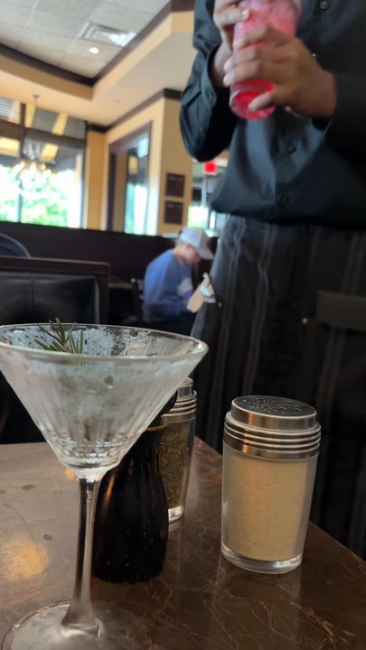 Maggiano's - Pomegranate cocktail - Italian Near Me - Springfield, Virginia