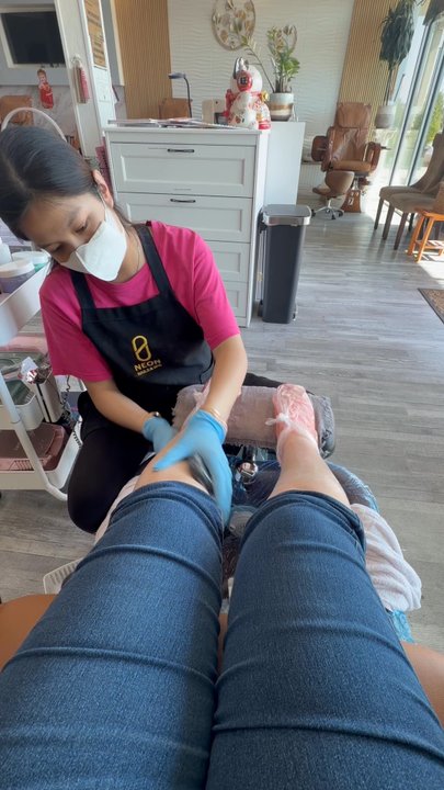 Neon Nails and Spa - Nail Salons Near Me - Fresno, California
