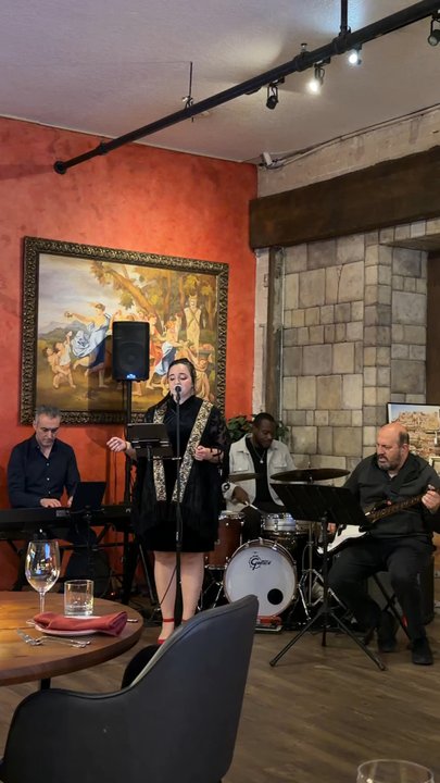 Chateau Cellars - Jazz night - Wine Tasting Room Near Me - Tampa, Florida
