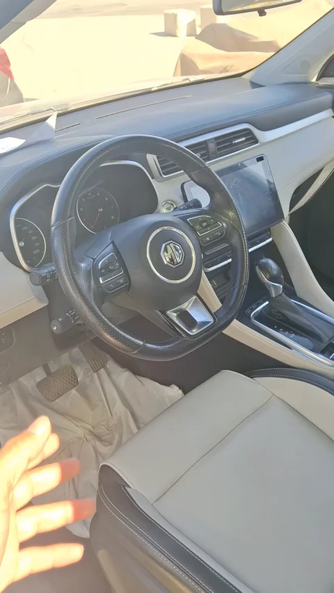 ام جي ZS LUX 2023